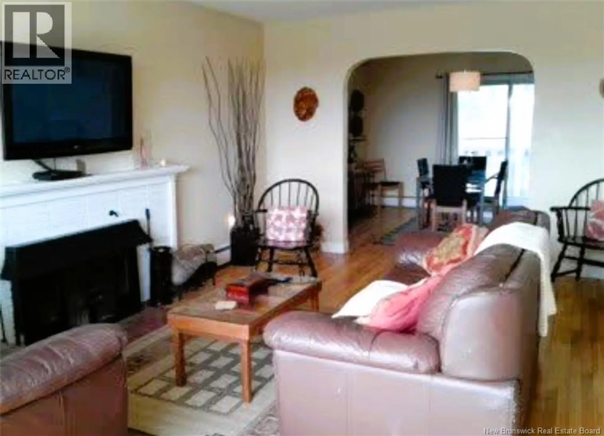 400 Clearview Row - Image 12
