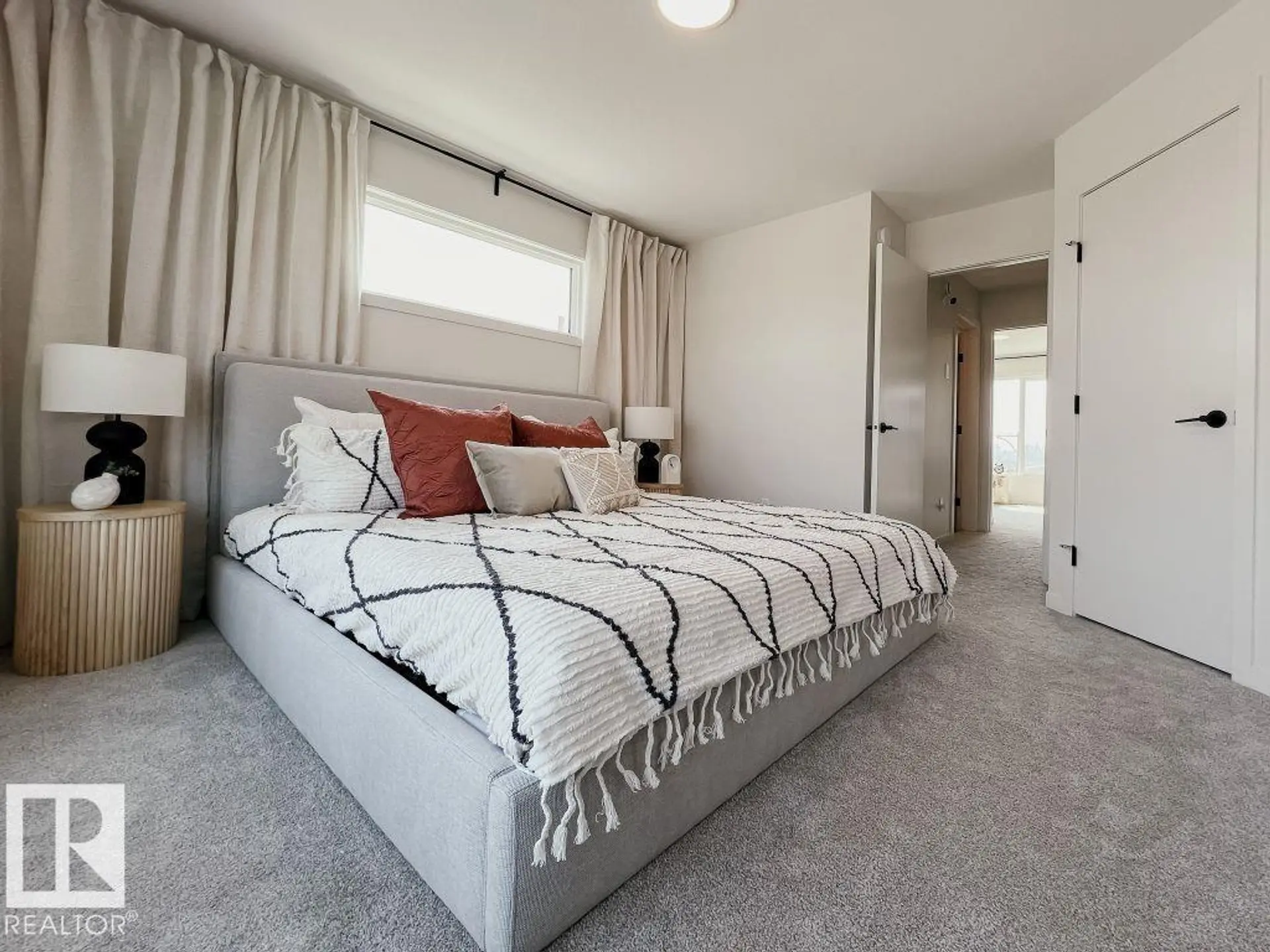 305 32 ST SW - Image 12