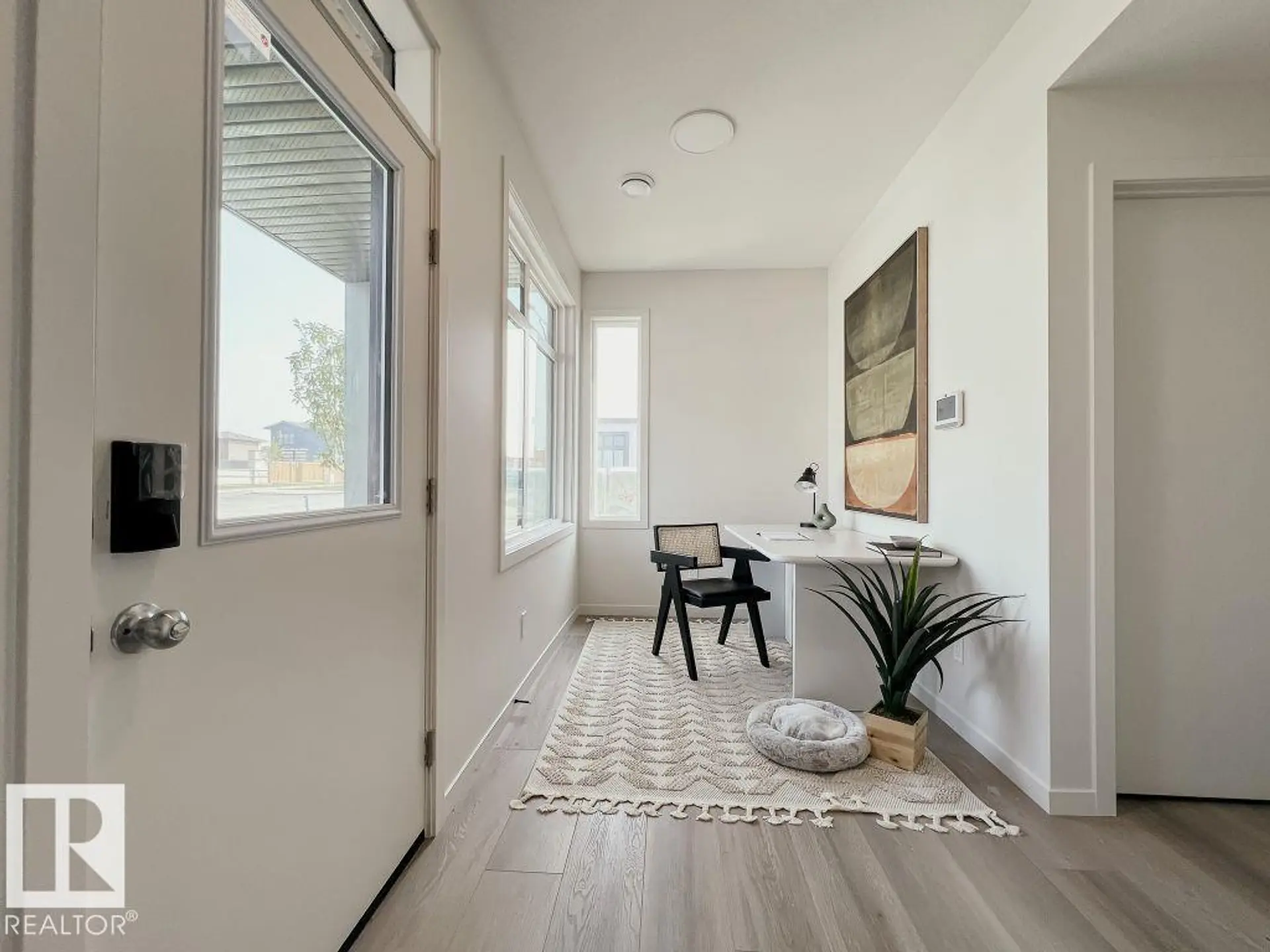 305 32 ST SW - Image 2