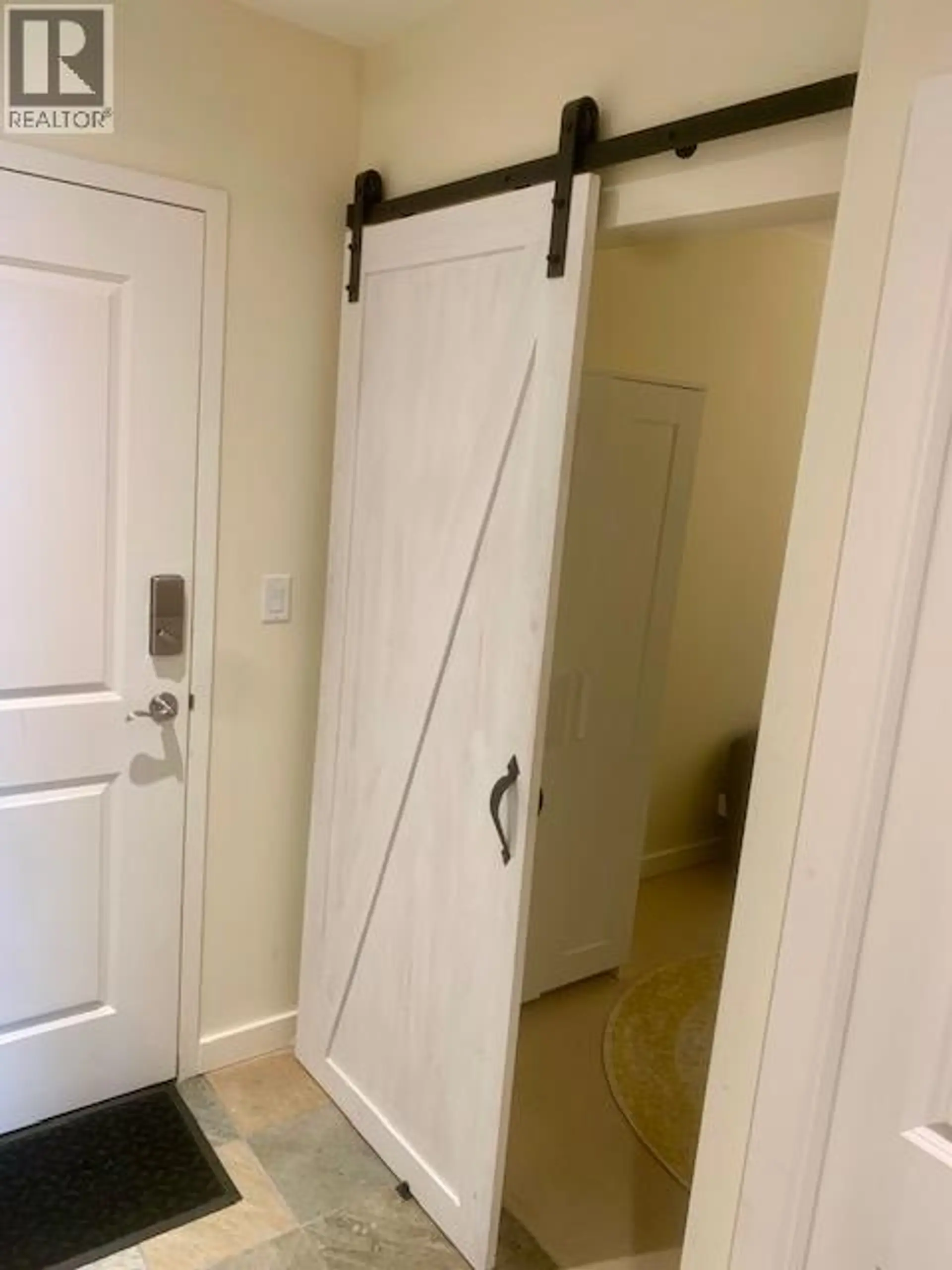 Property at #401 3301 Skaha Lake Road, Penticton, BC