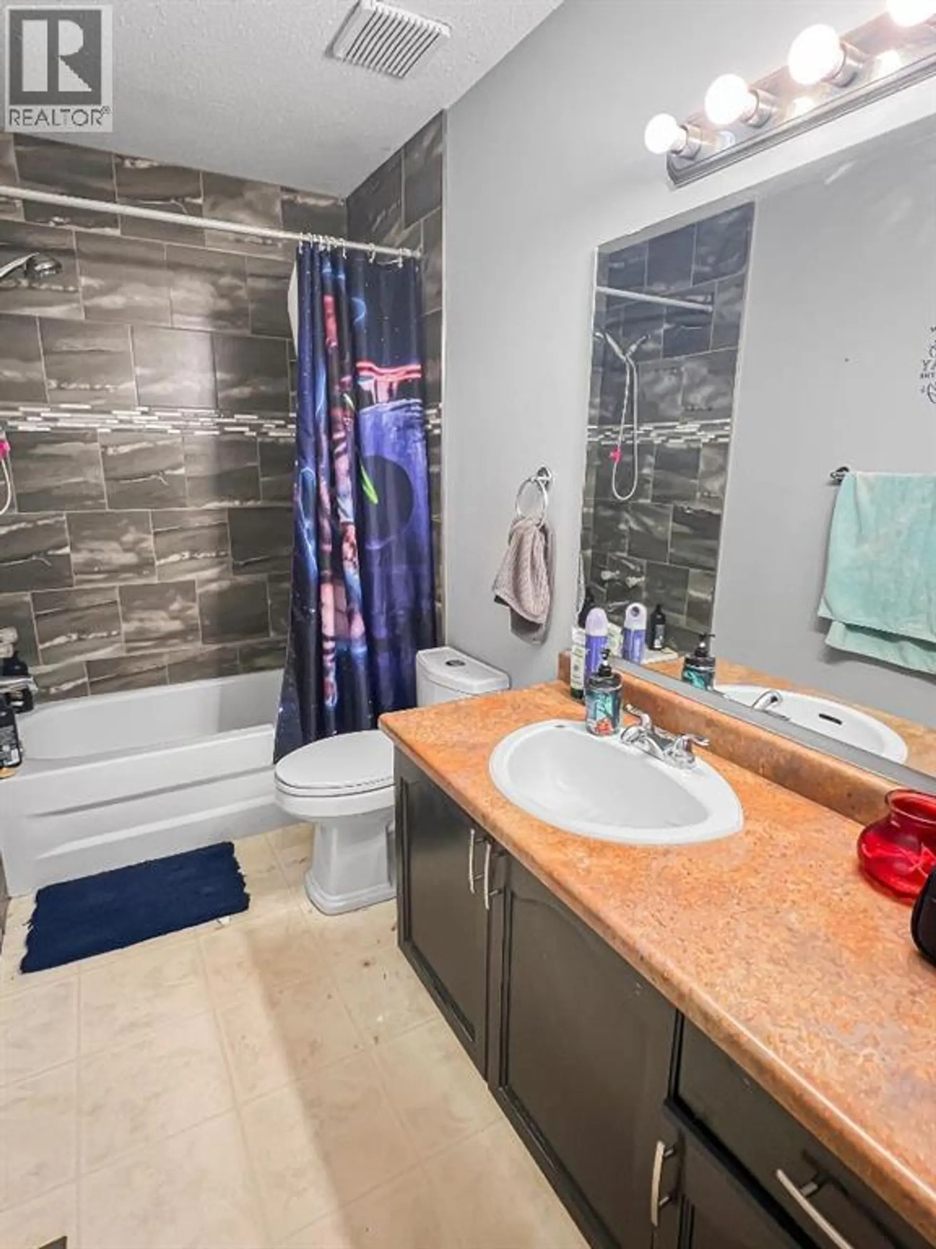 9028 63 AVENUE - Image 13