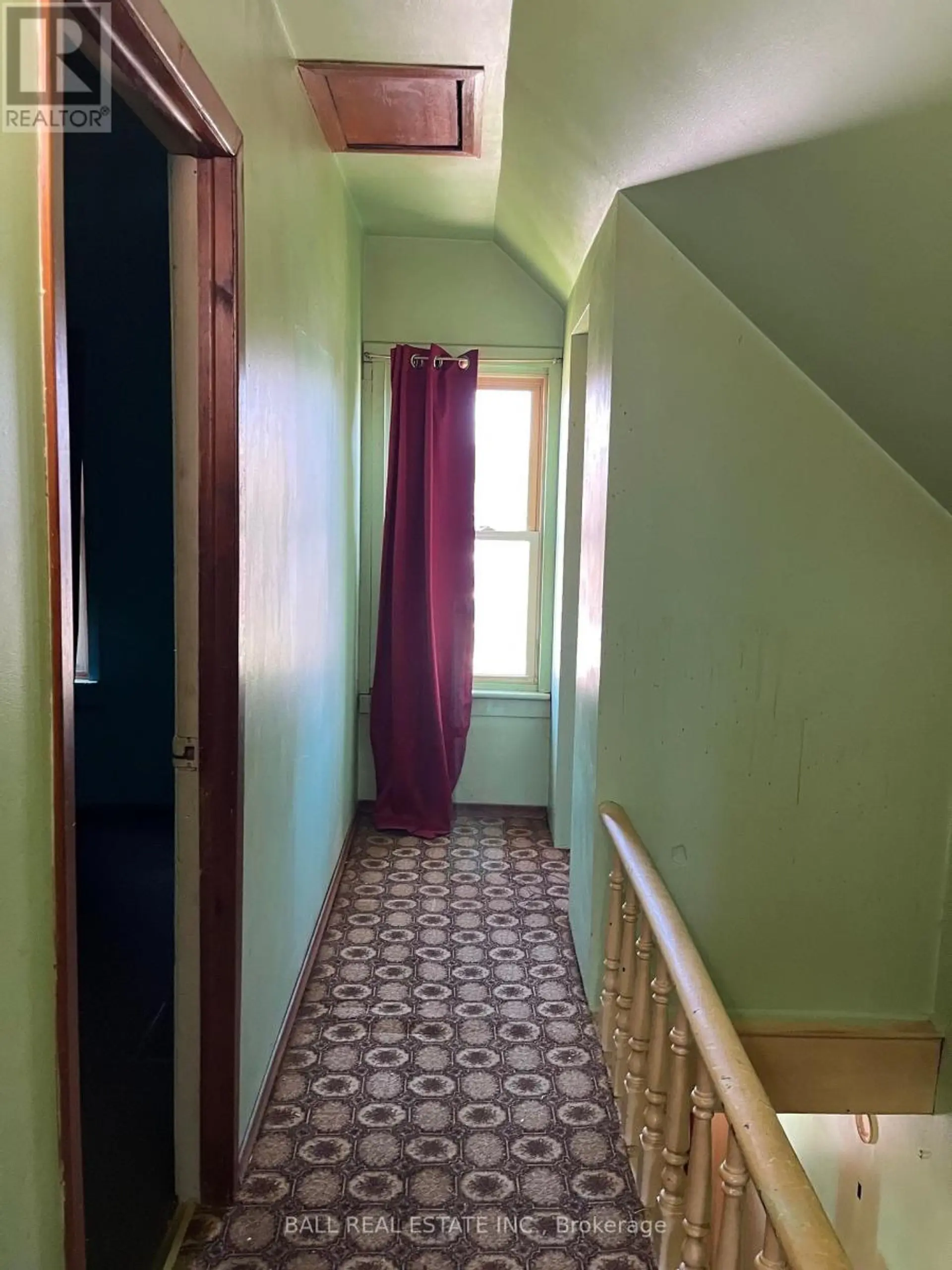 72 BOOTH STREET S - Image 11