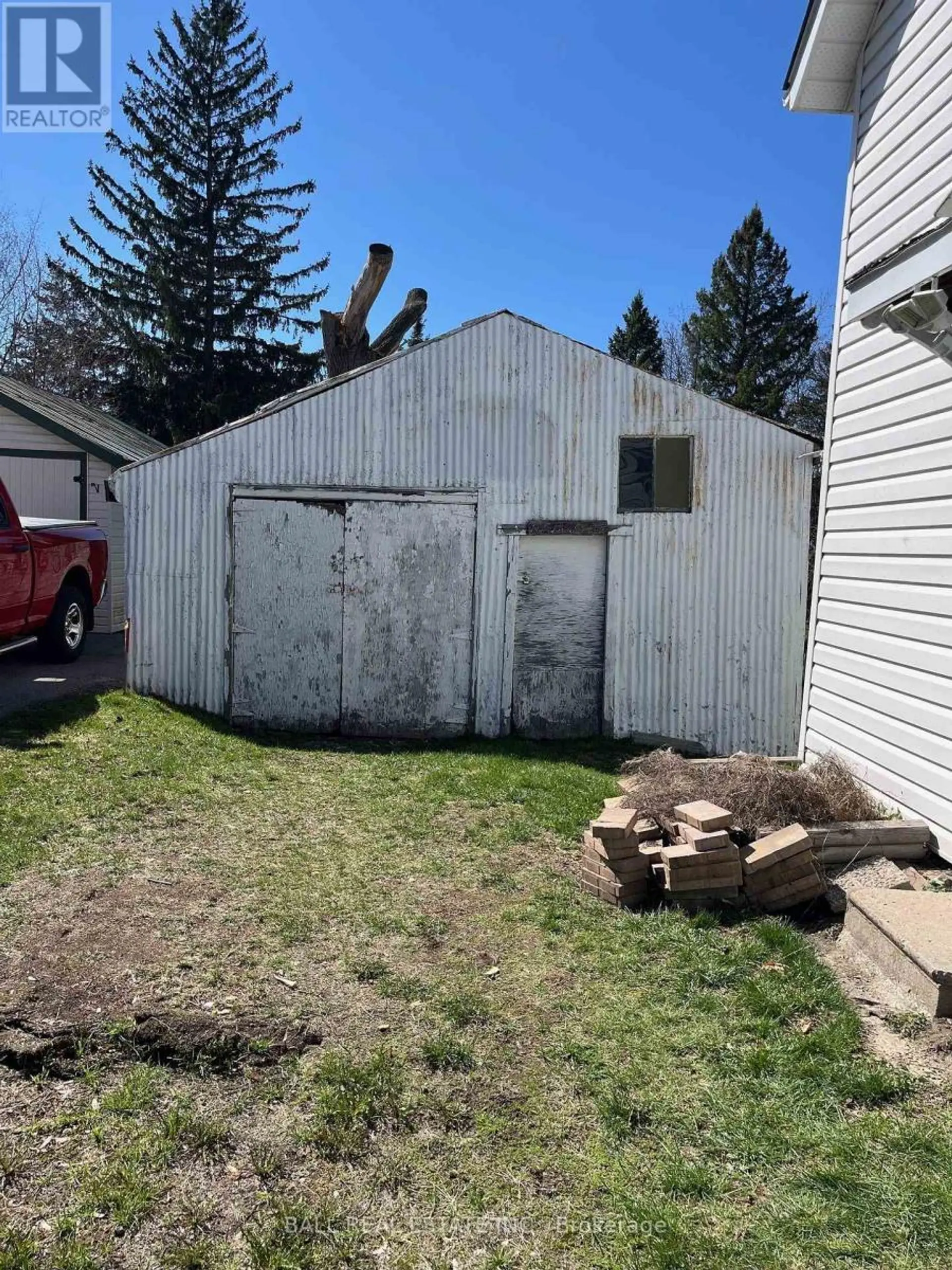72 BOOTH STREET S - Image 12