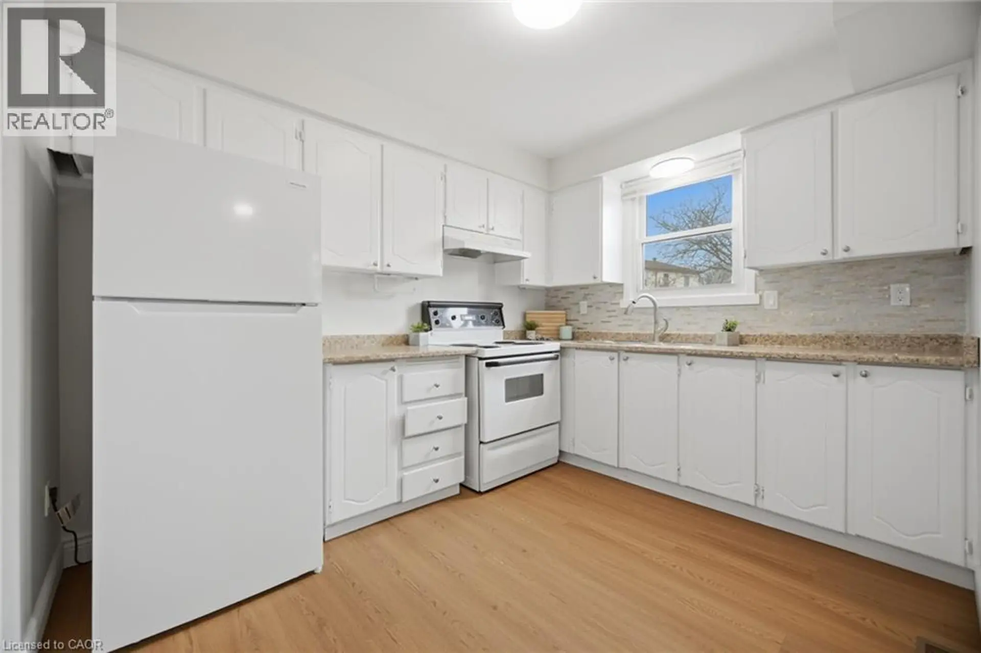 #10 7340 COPENHAGEN Road - Image 9