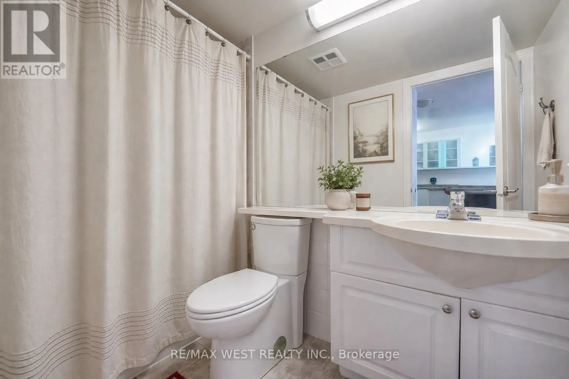 #1717 188 DORIS AVENUE - Image 8