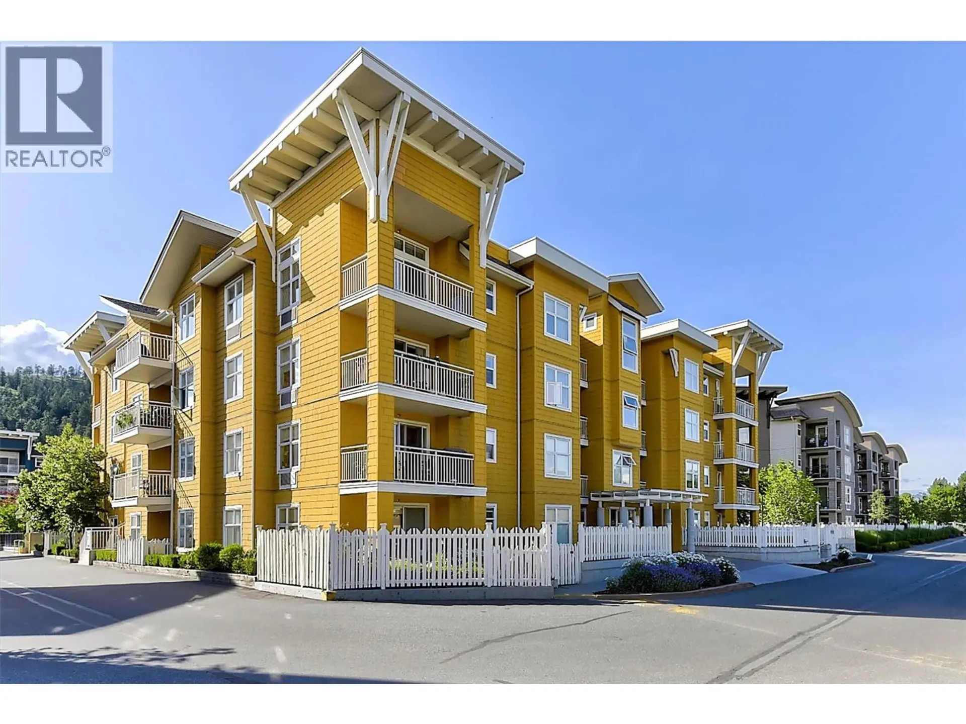 Property at #304 571 Yates Road, Kelowna, BC