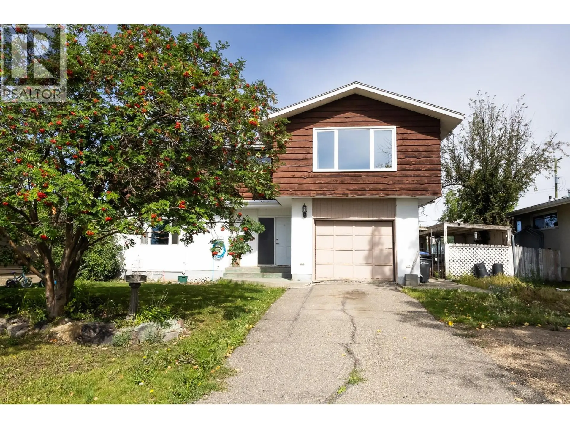 Property at 1924 90 Avenue, Dawson Creek, BC