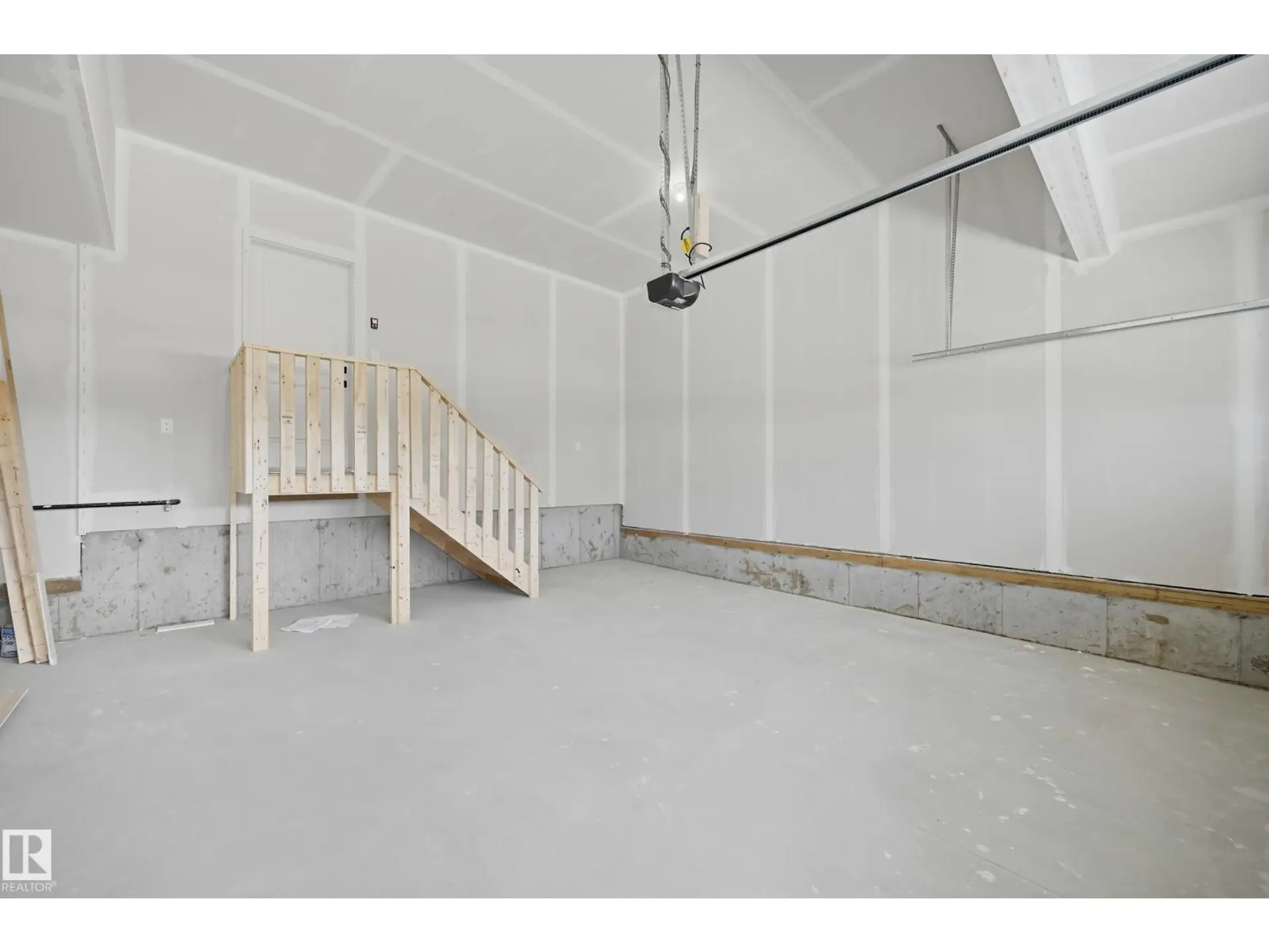 8909 223A ST NW - Image 18