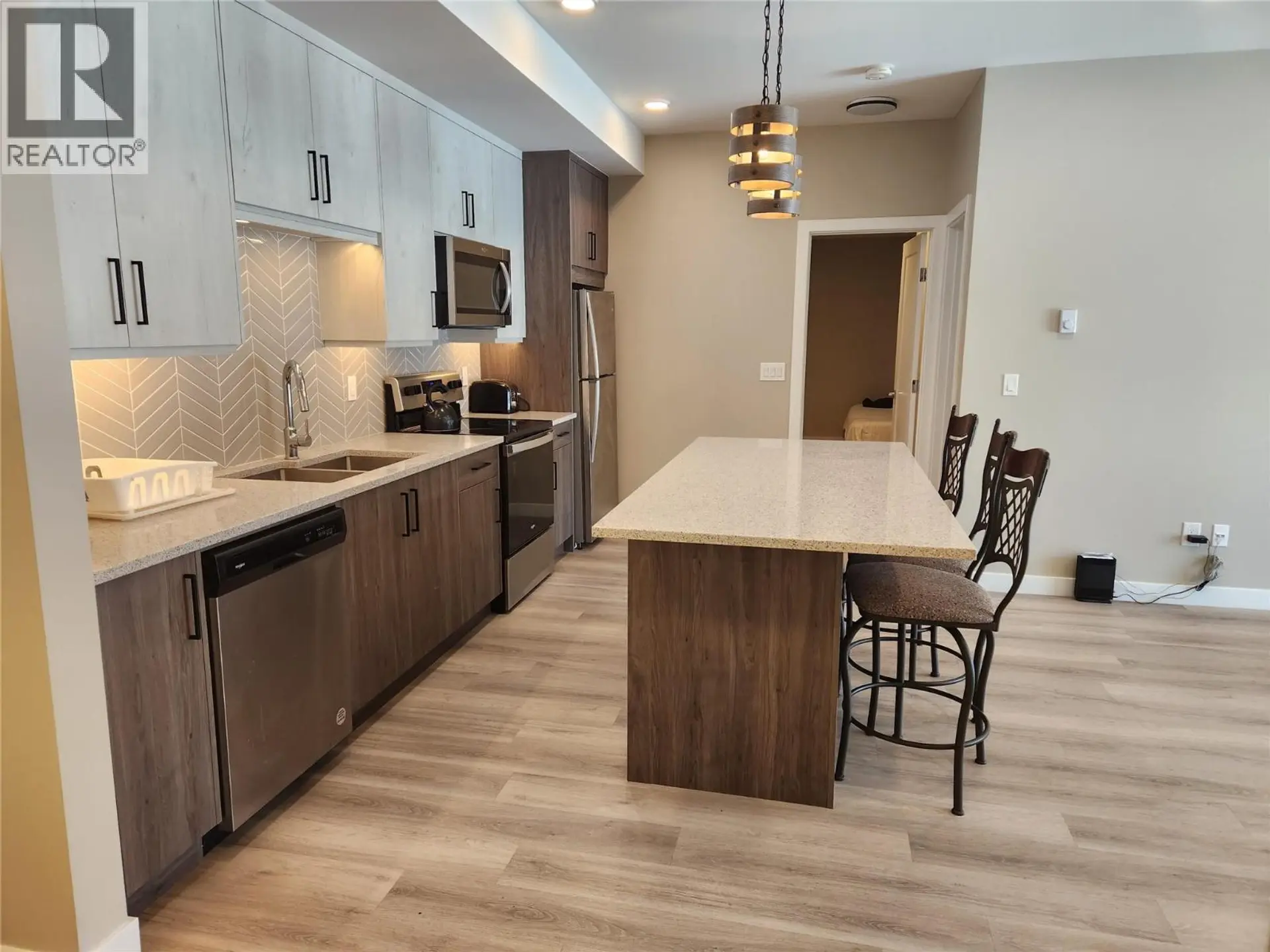 Property at #201 1200 11 Avenue, Golden, BC