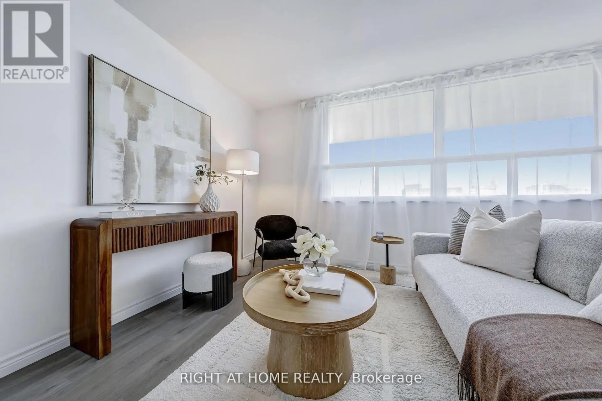 #908 40 HOMEWOOD AVENUE - Image 13