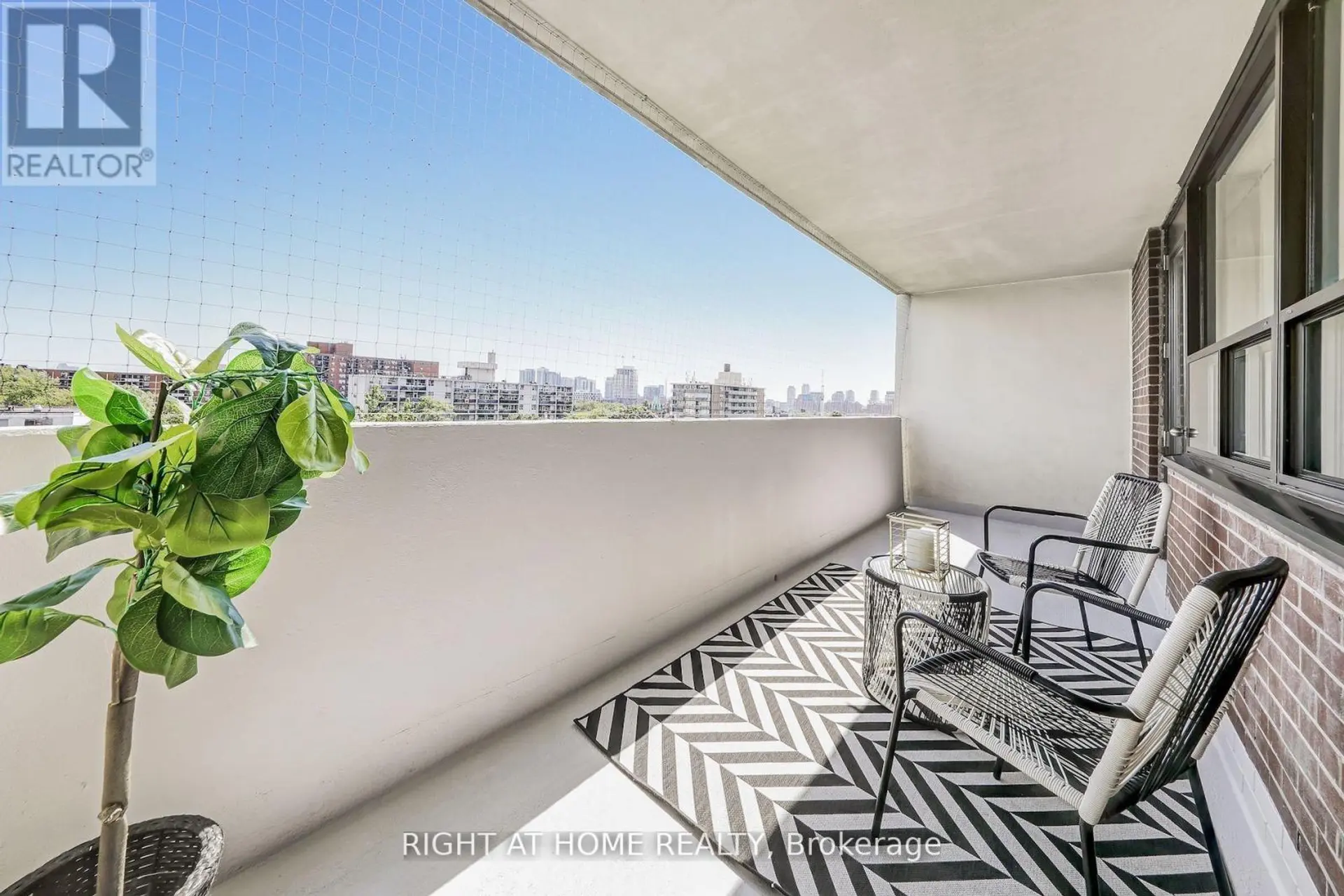 #908 40 HOMEWOOD AVENUE - Image 17