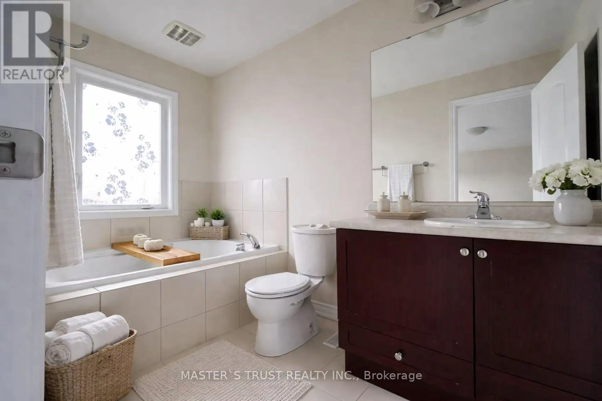 271 RIVERLANDS AVENUE - Image 6