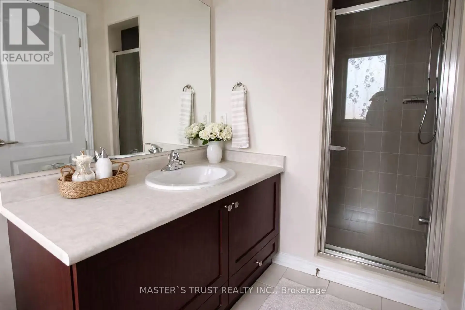 271 RIVERLANDS AVENUE - Image 7