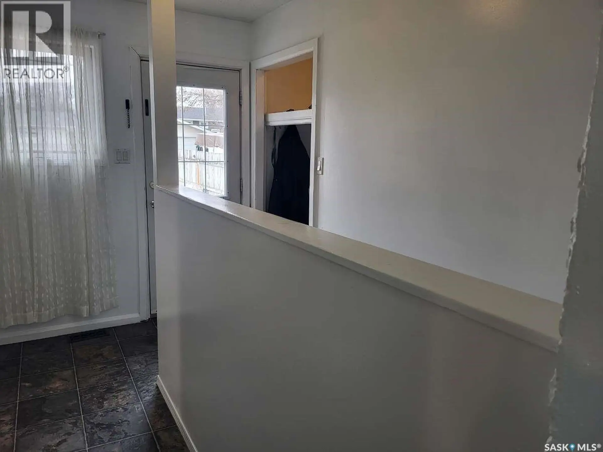1066 5TH AVENUE NE - Image 15