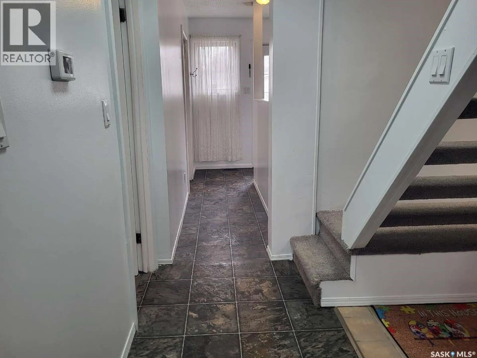 1066 5TH AVENUE NE - Image 16