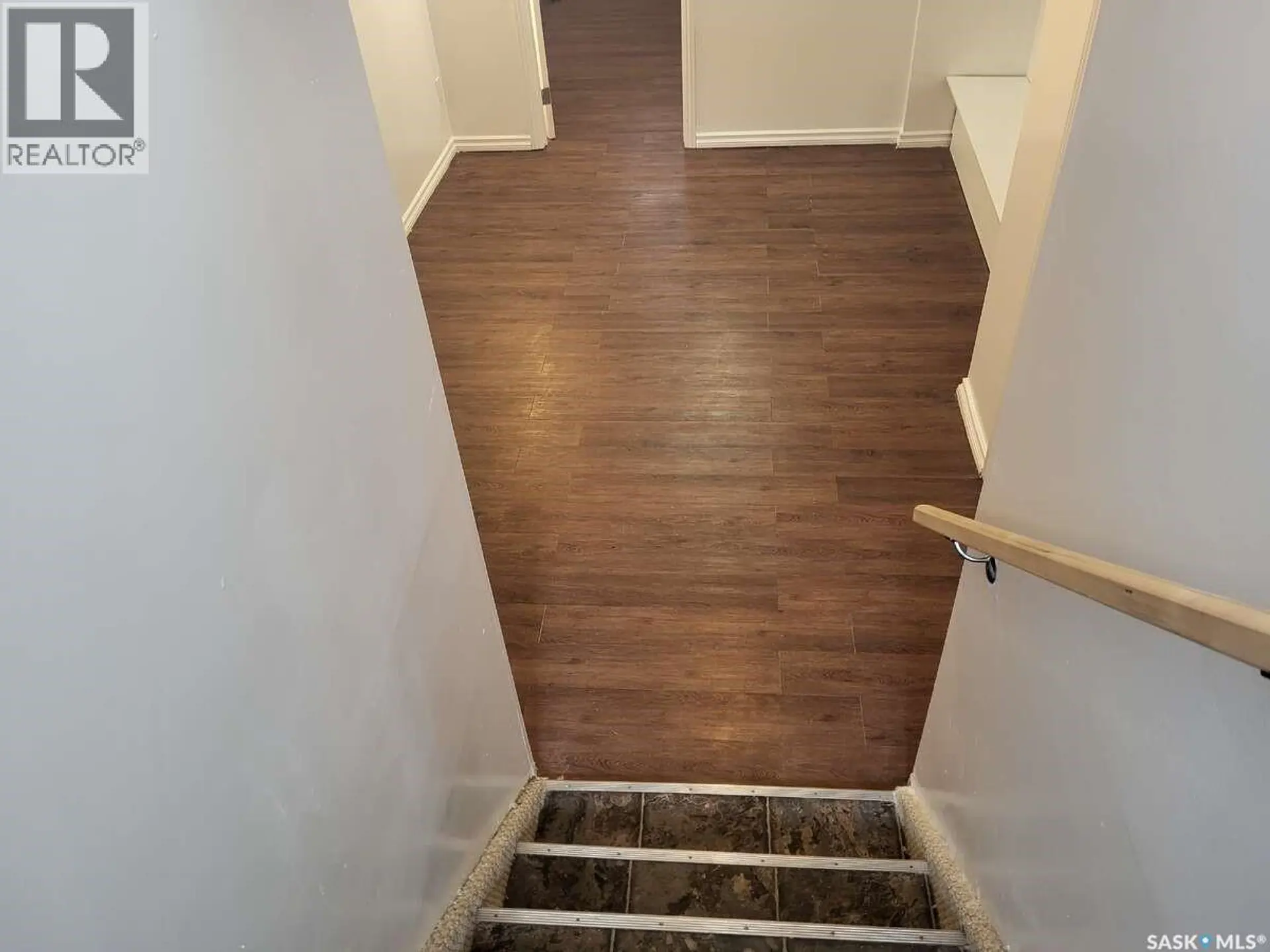 1066 5TH AVENUE NE - Image 18