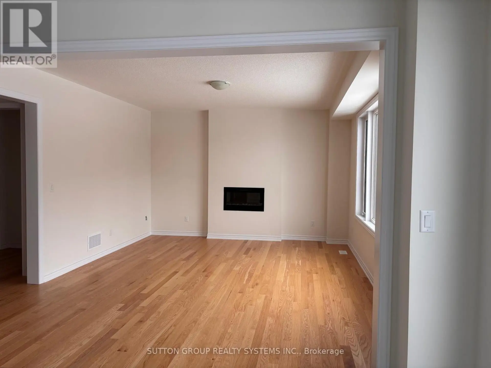 30 ROSANNE CIRCLE - Image 8