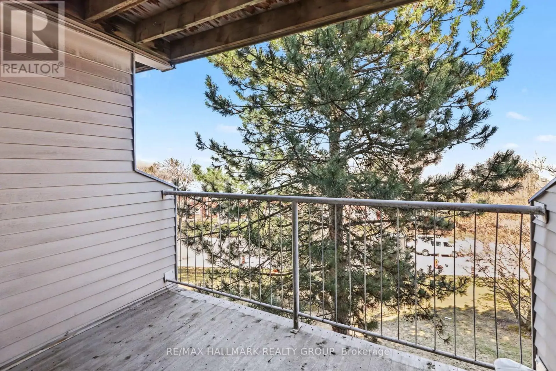 #312 280 BRITTANY DRIVE - Image 18