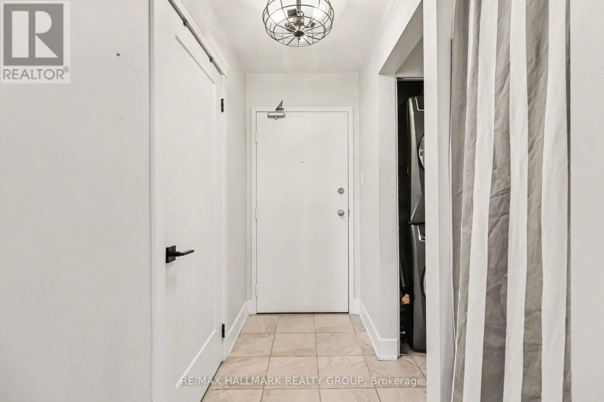 #312 280 BRITTANY DRIVE - Image 3
