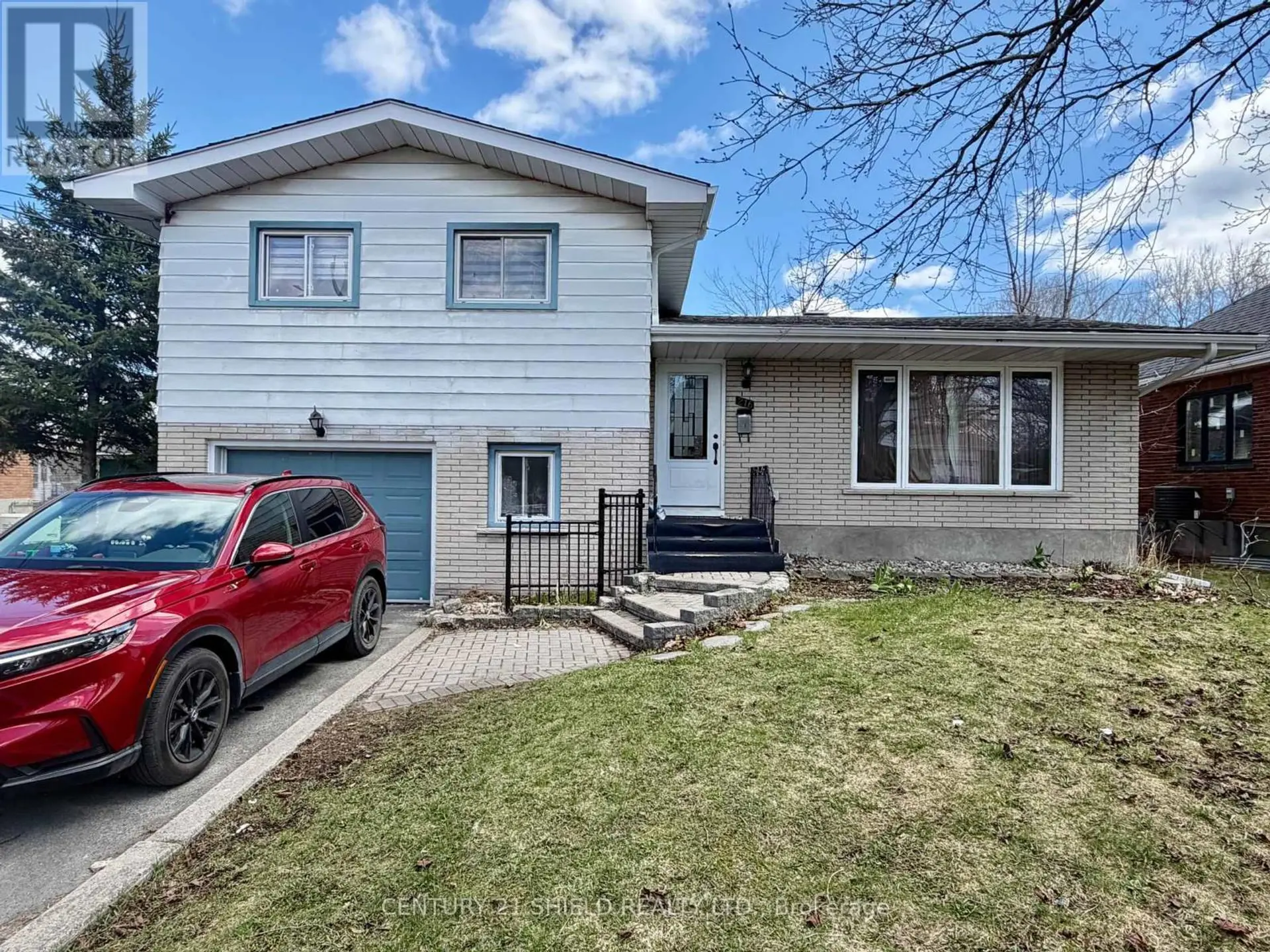 216 BALDWIN AVENUE - Image 1