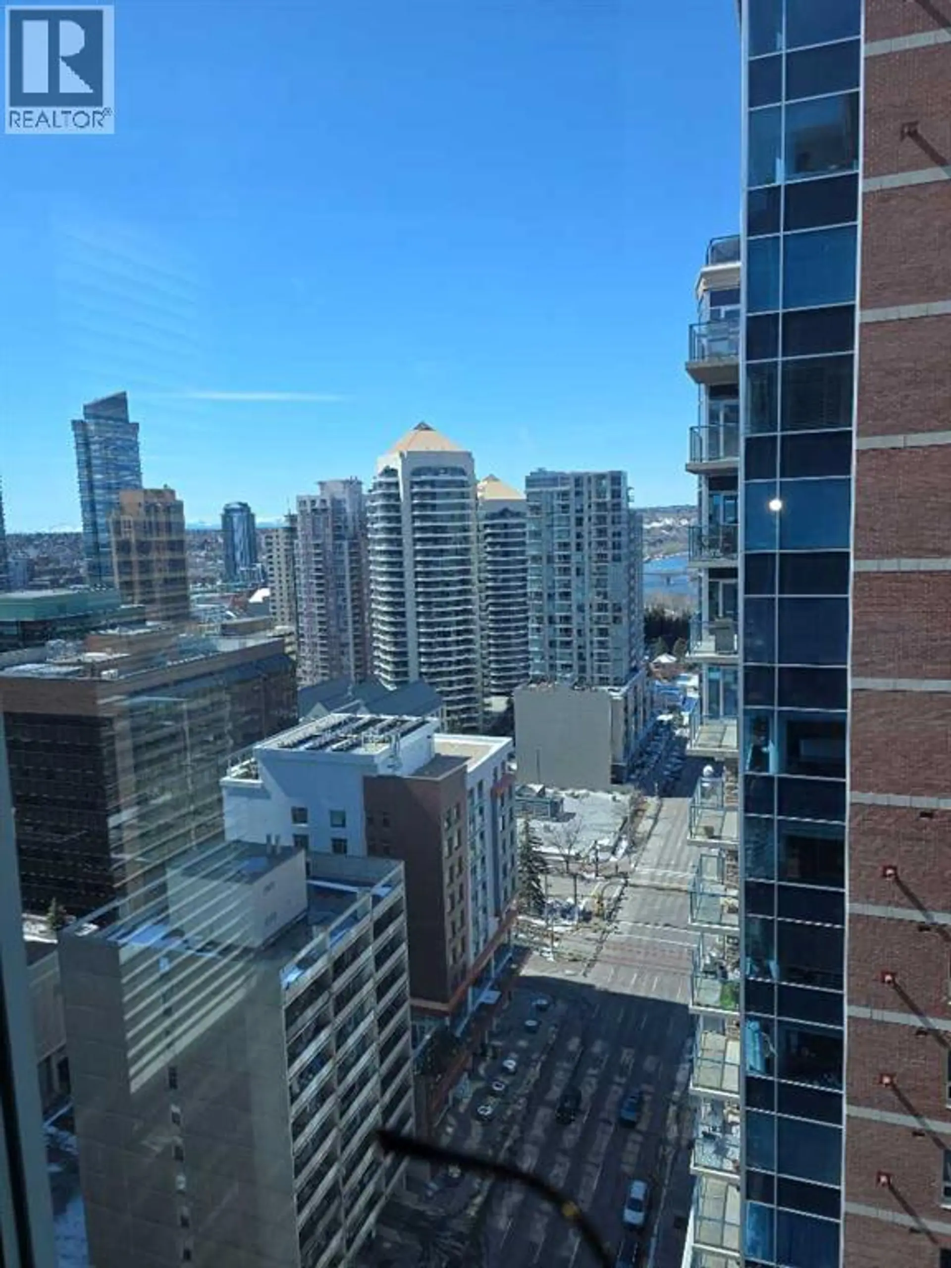 #2208 910 5 AVENUE SW - Image 1