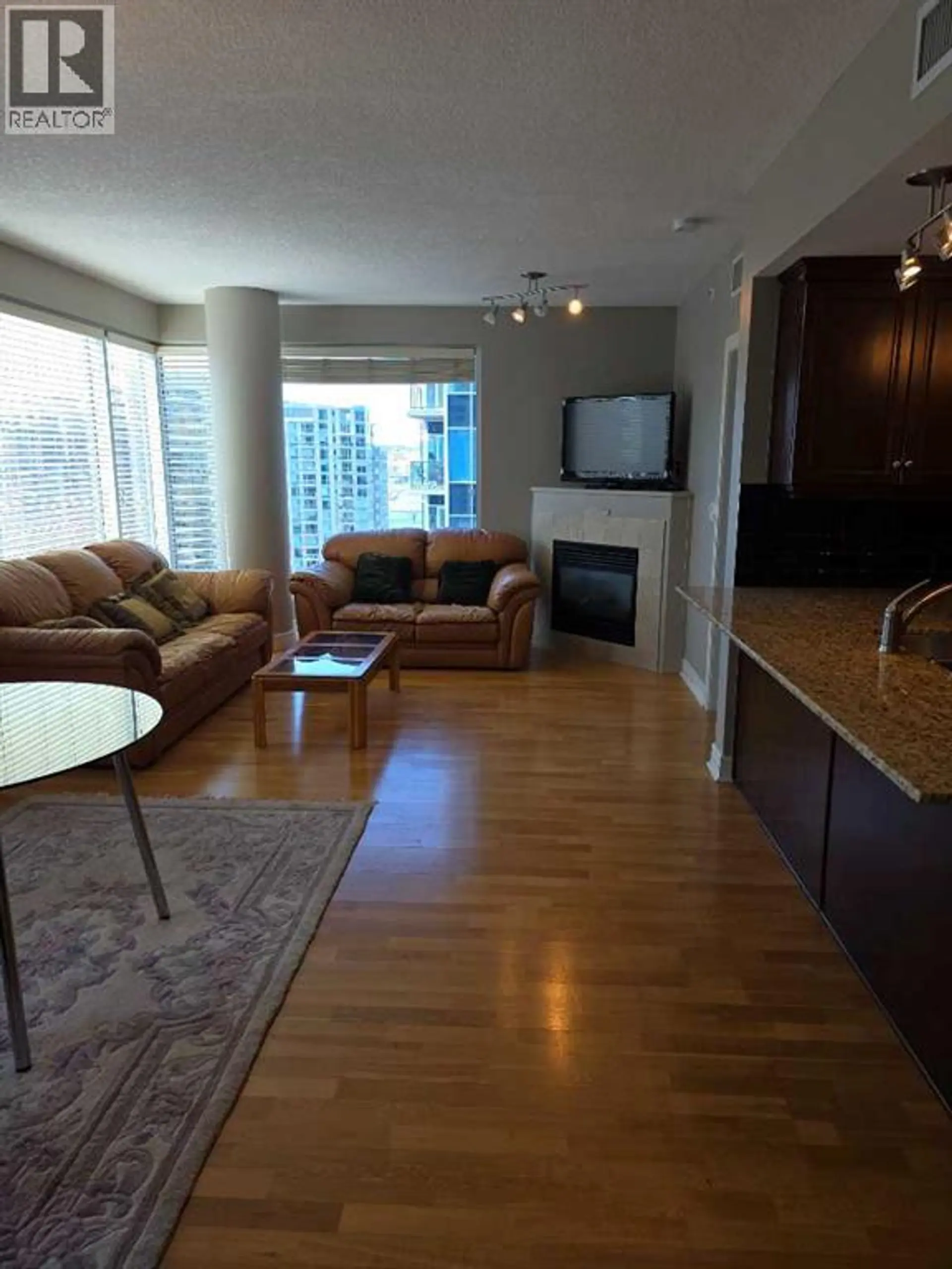 #2208 910 5 AVENUE SW - Image 5