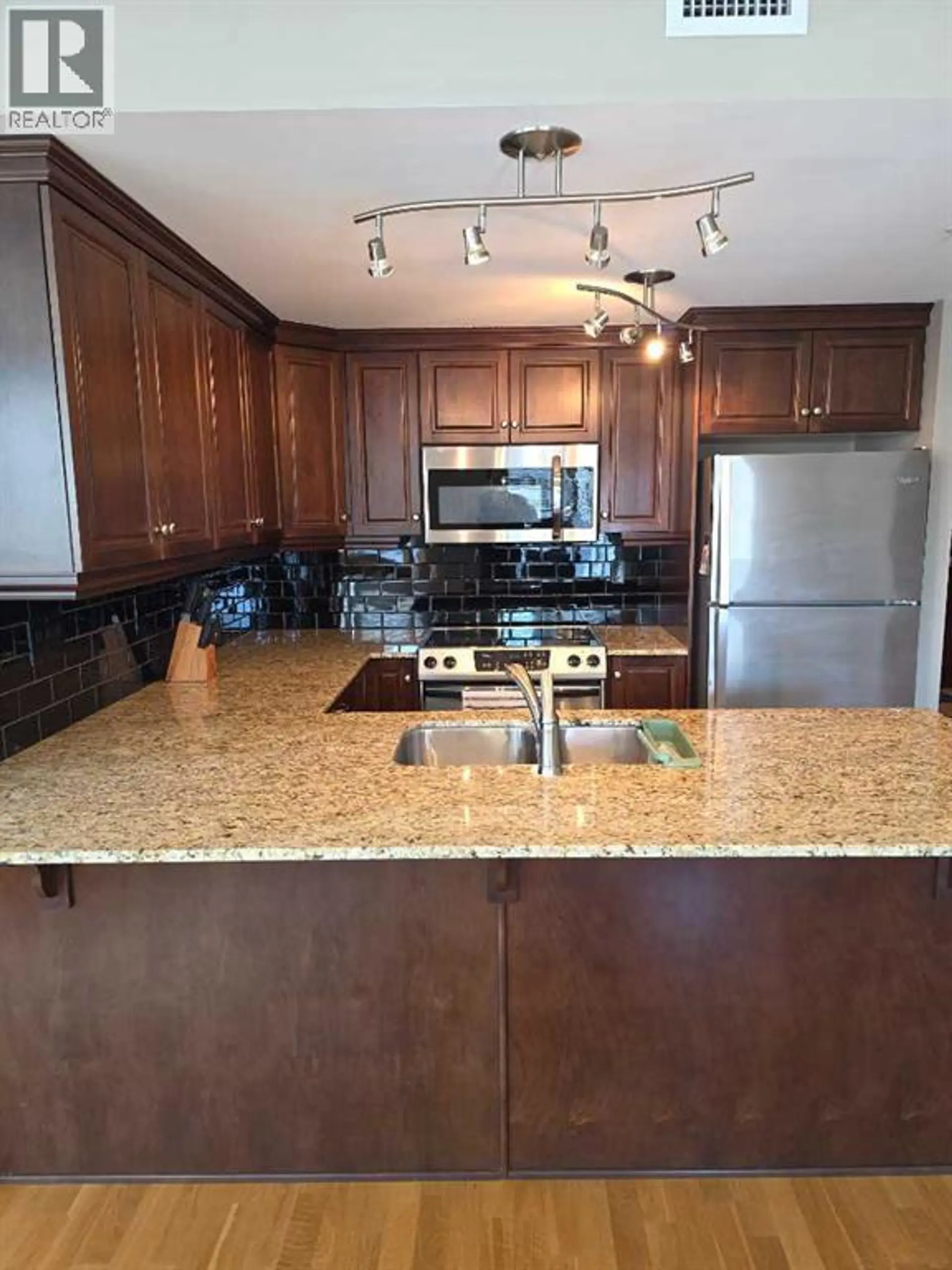 #2208 910 5 AVENUE SW - Image 8