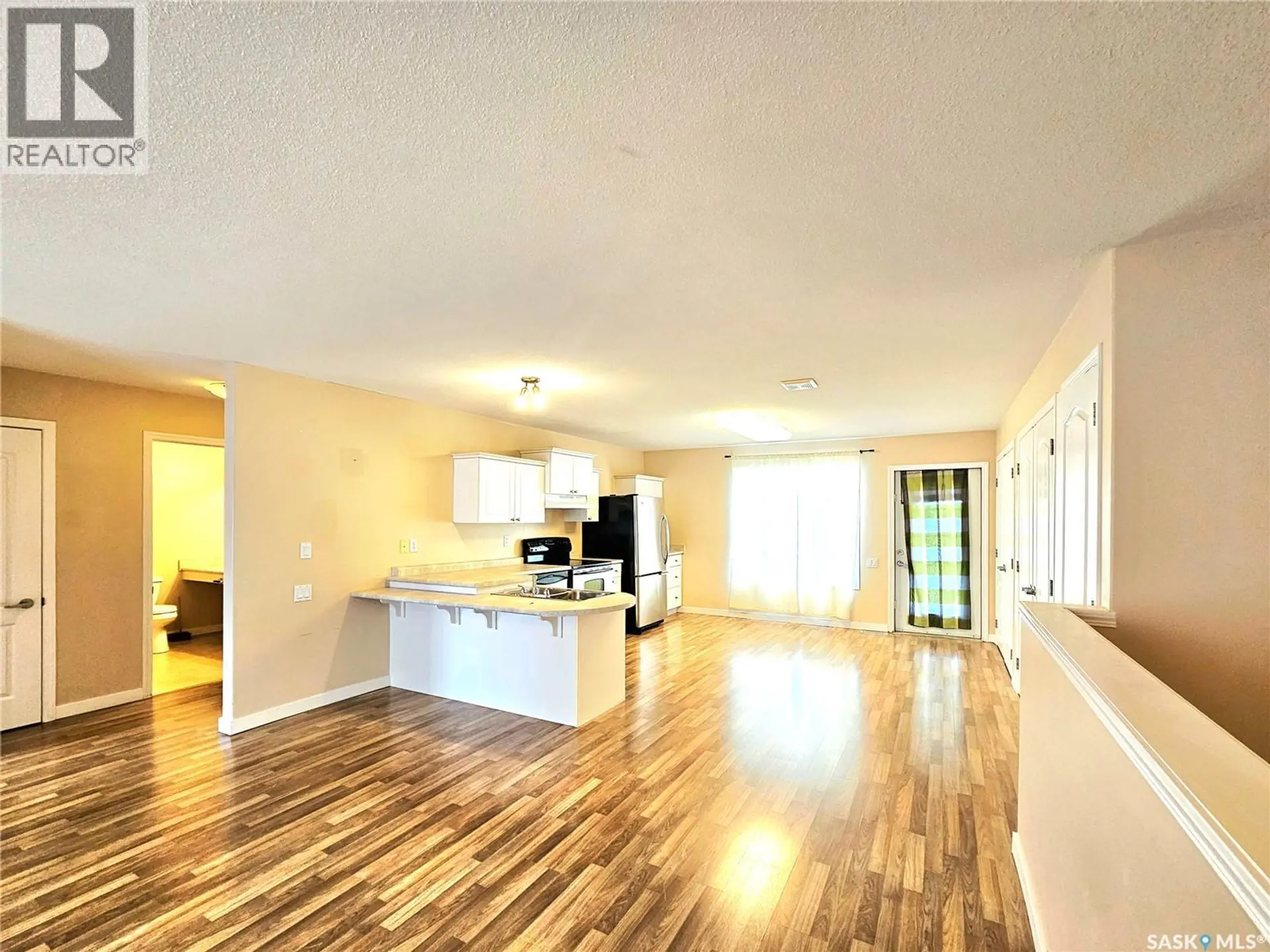 #13 135 KEEDWELL STREET - Image 12