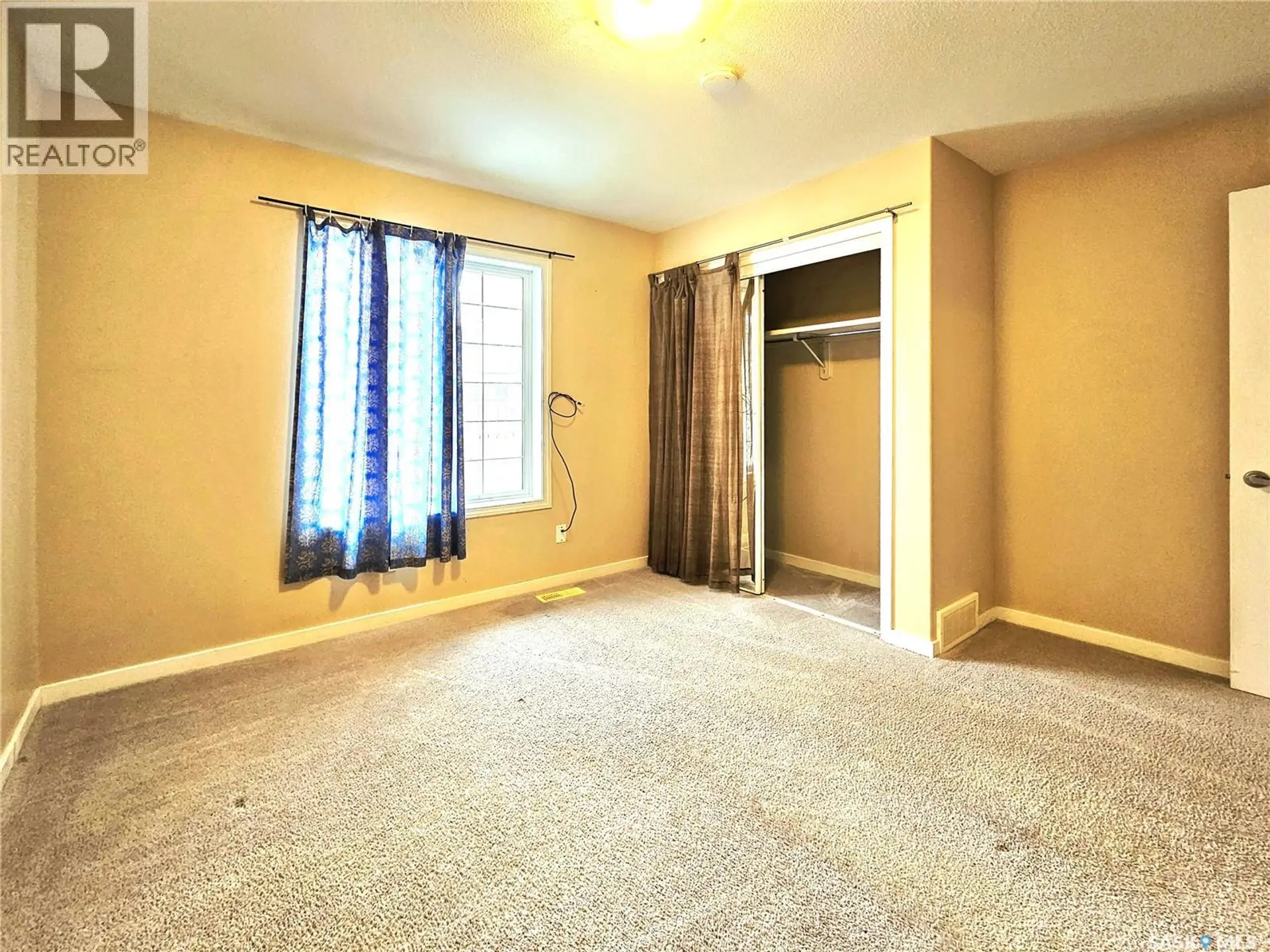 #13 135 KEEDWELL STREET - Image 9