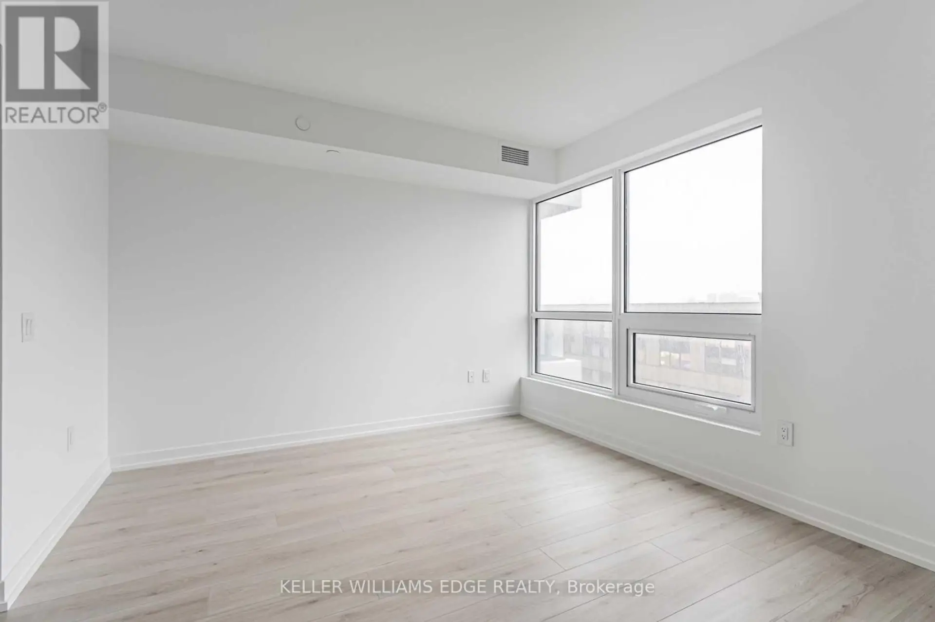 #1307 395 BLOOR STREET E - Image 3