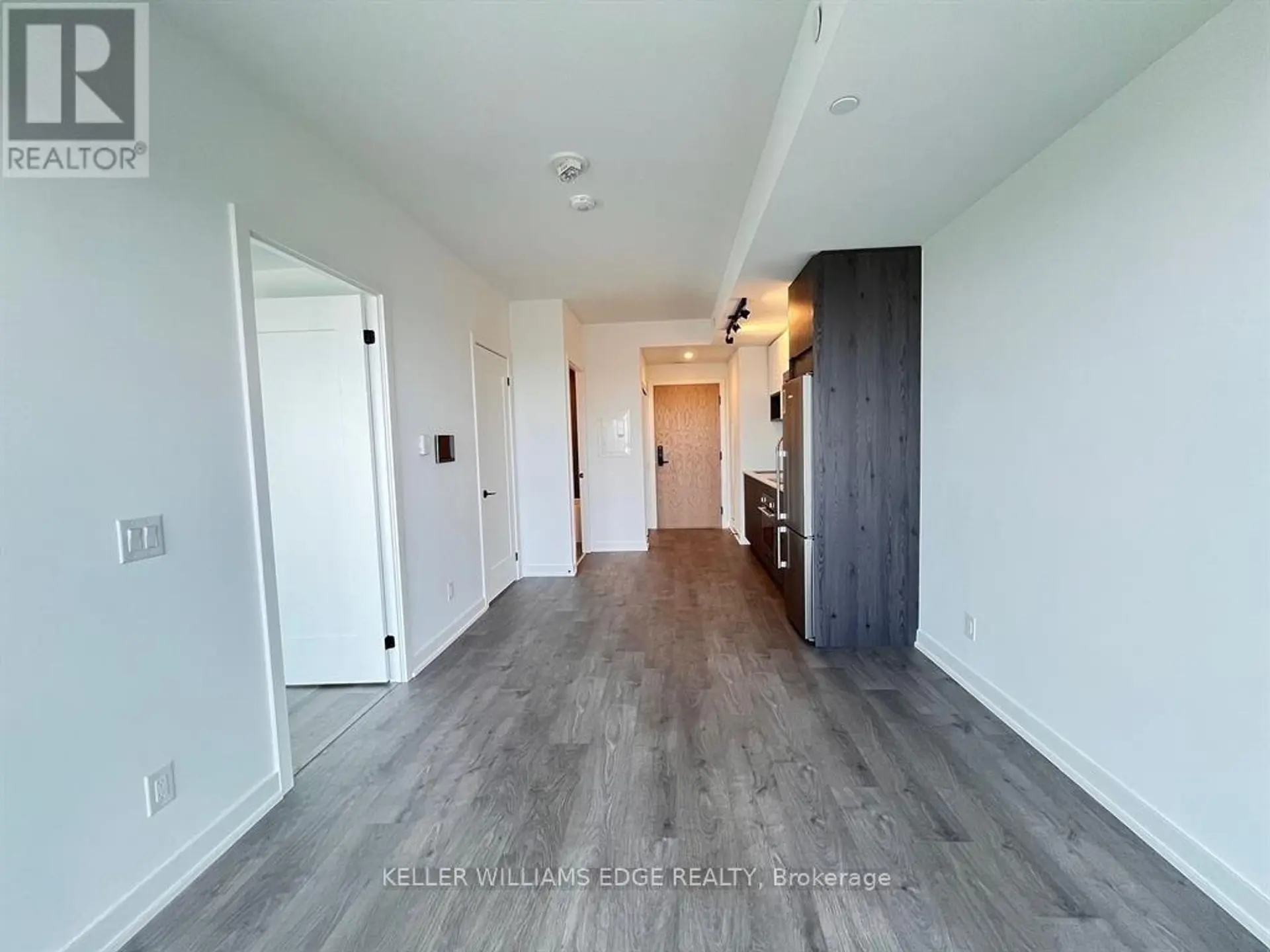 #2711 5 DEFRIES STREET - Image 1