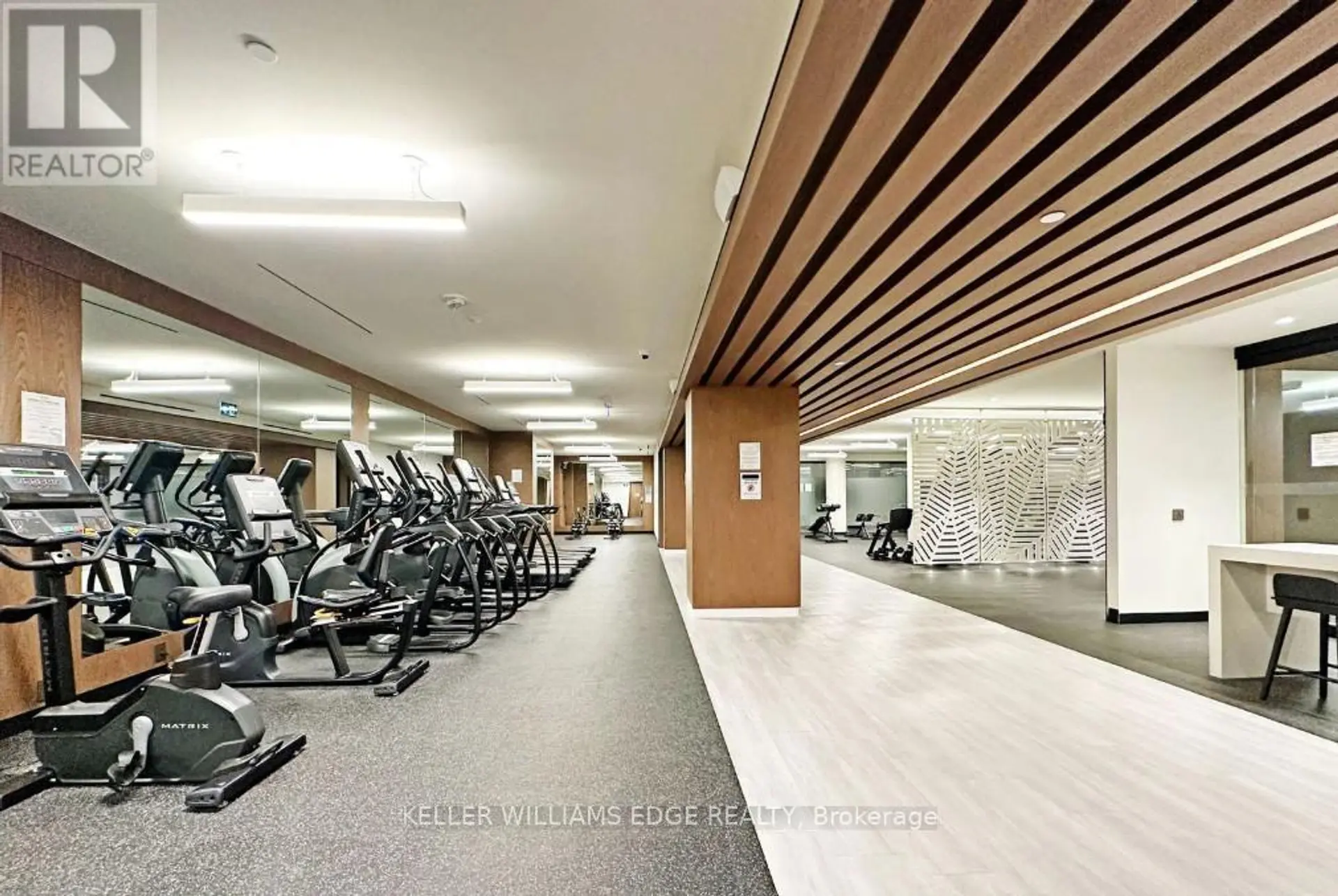 #2711 5 DEFRIES STREET - Image 16