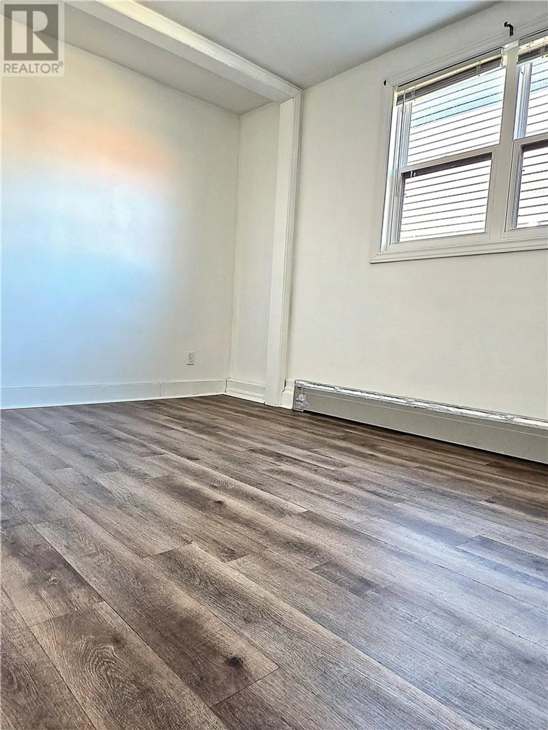 593 Bruce Avenue - Image 10