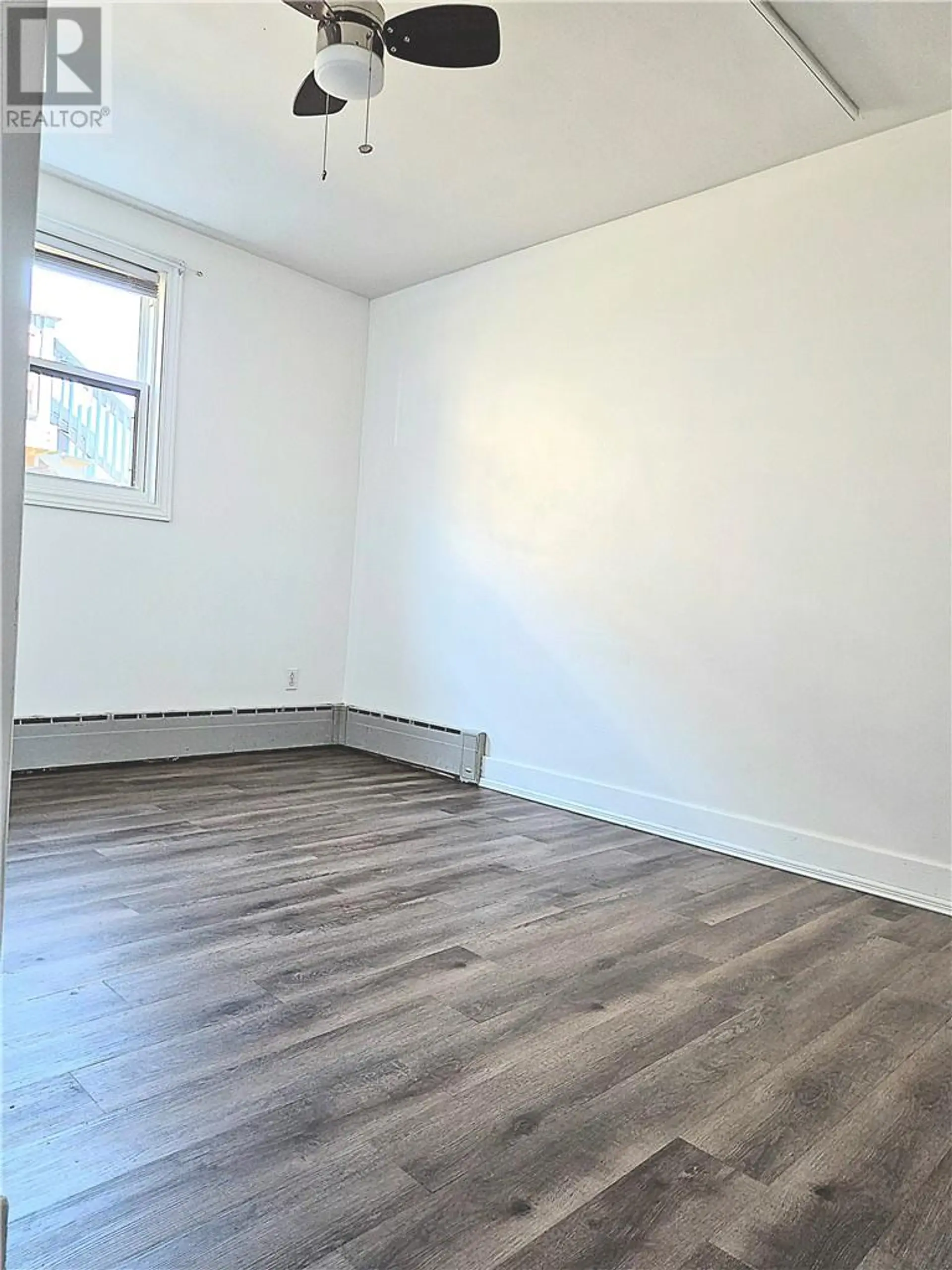 593 Bruce Avenue - Image 11