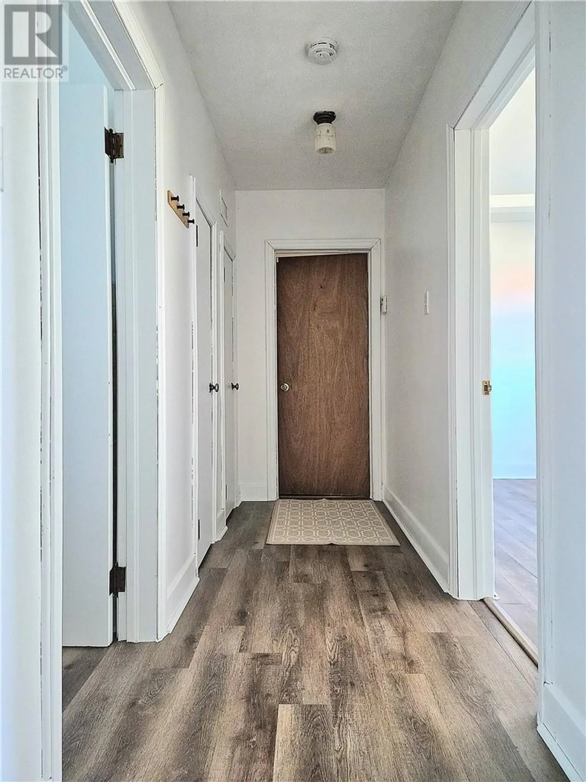 593 Bruce Avenue - Image 13