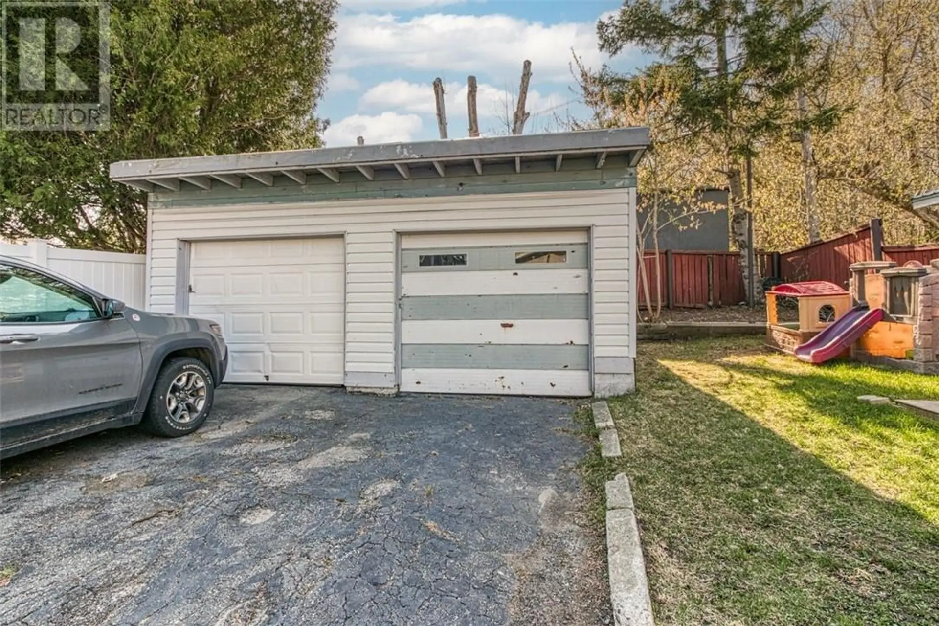 593 Bruce Avenue - Image 7