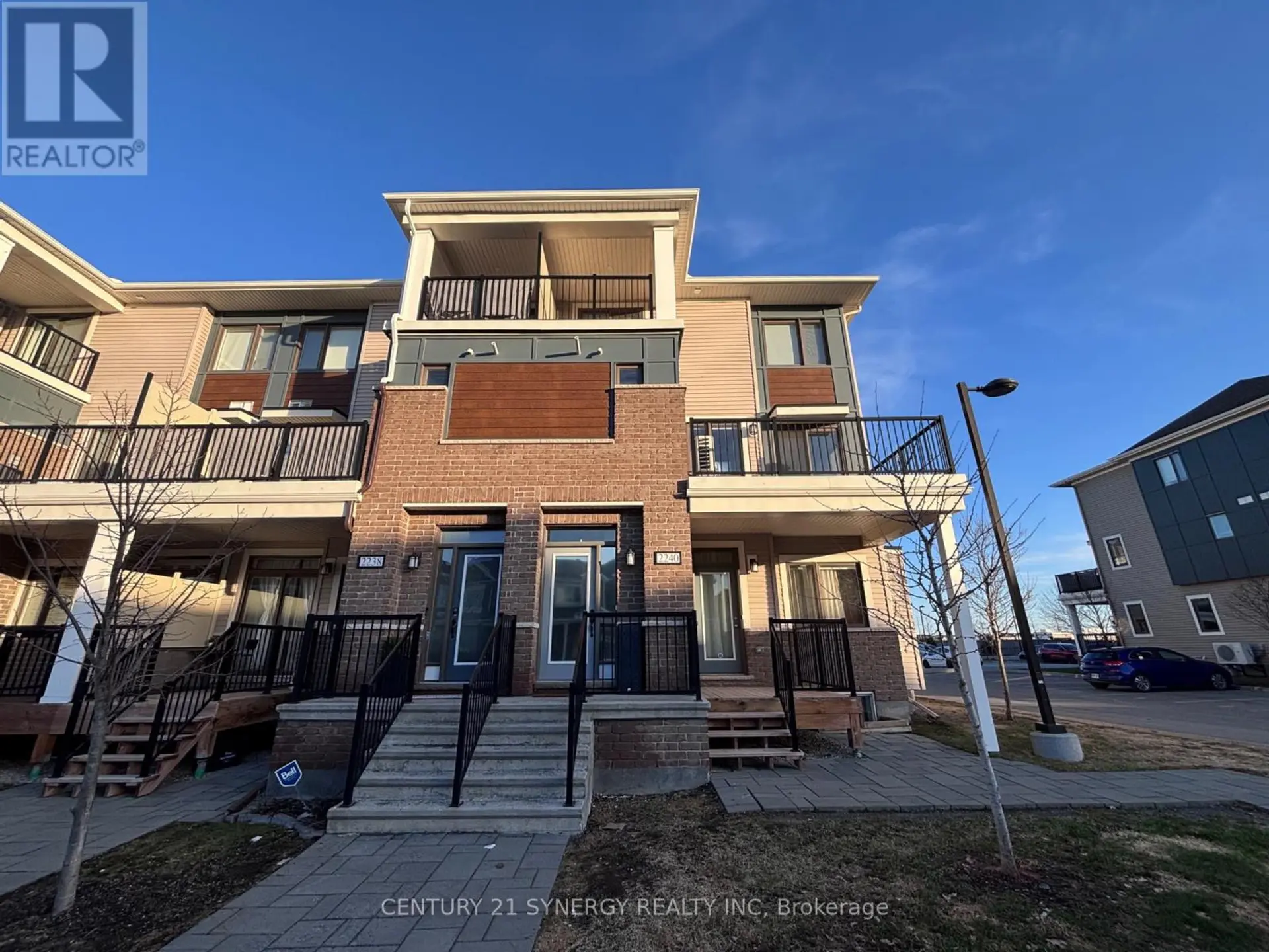 2240 WATERCOLOURS WAY - Image 1