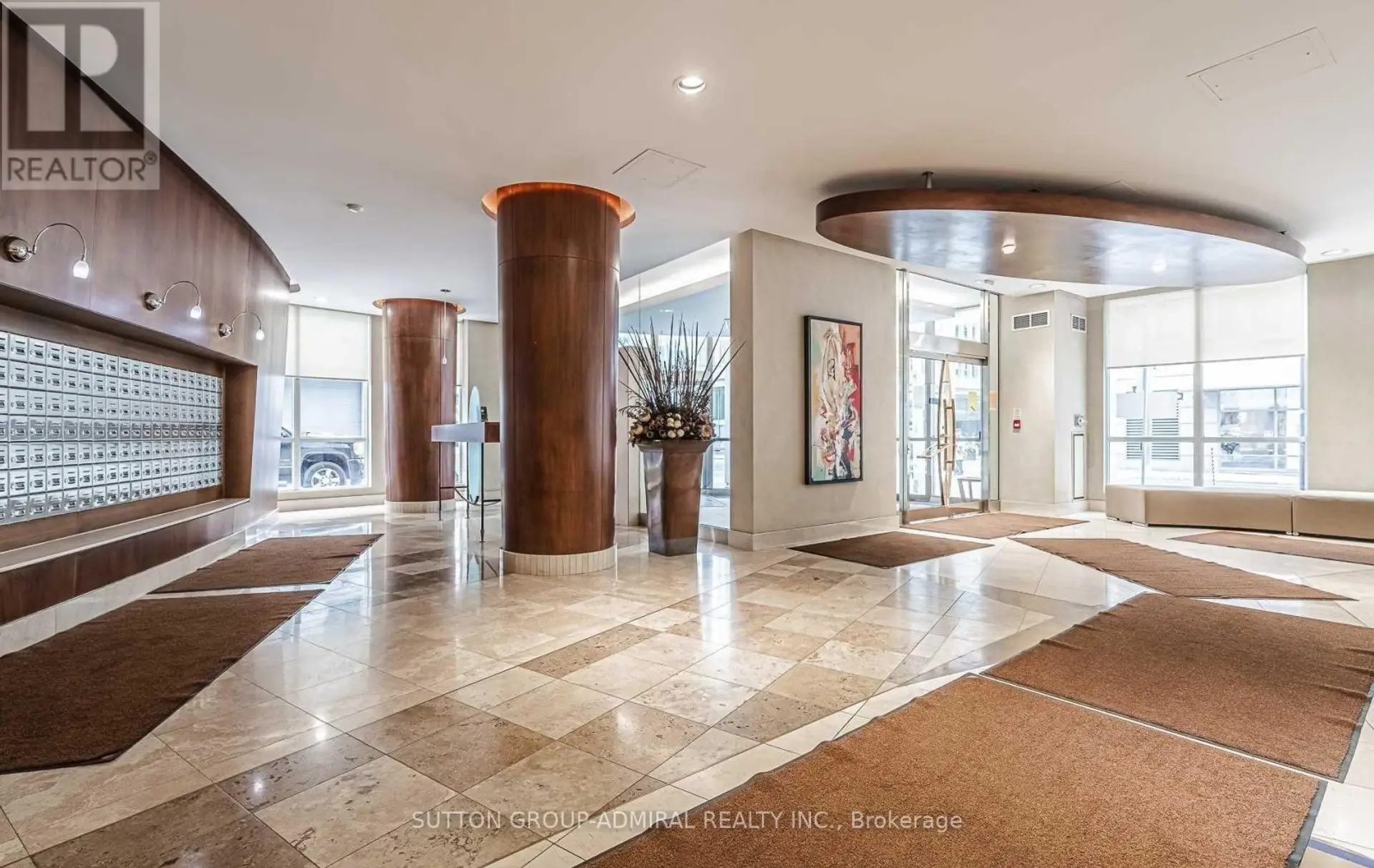 #722 168 SIMCOE STREET - Image 8