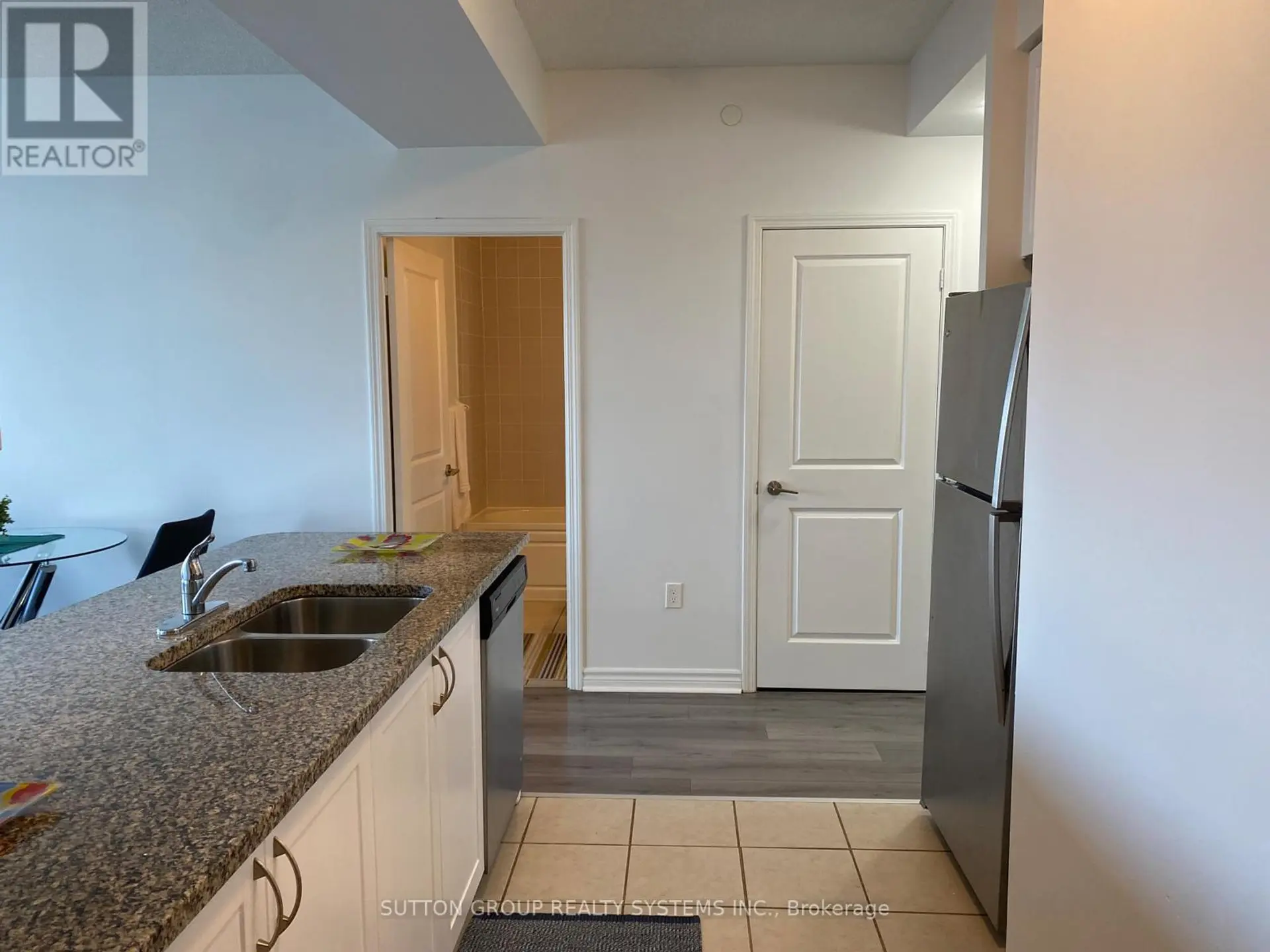 #301 349 RATHBURN ROAD W - Image 15