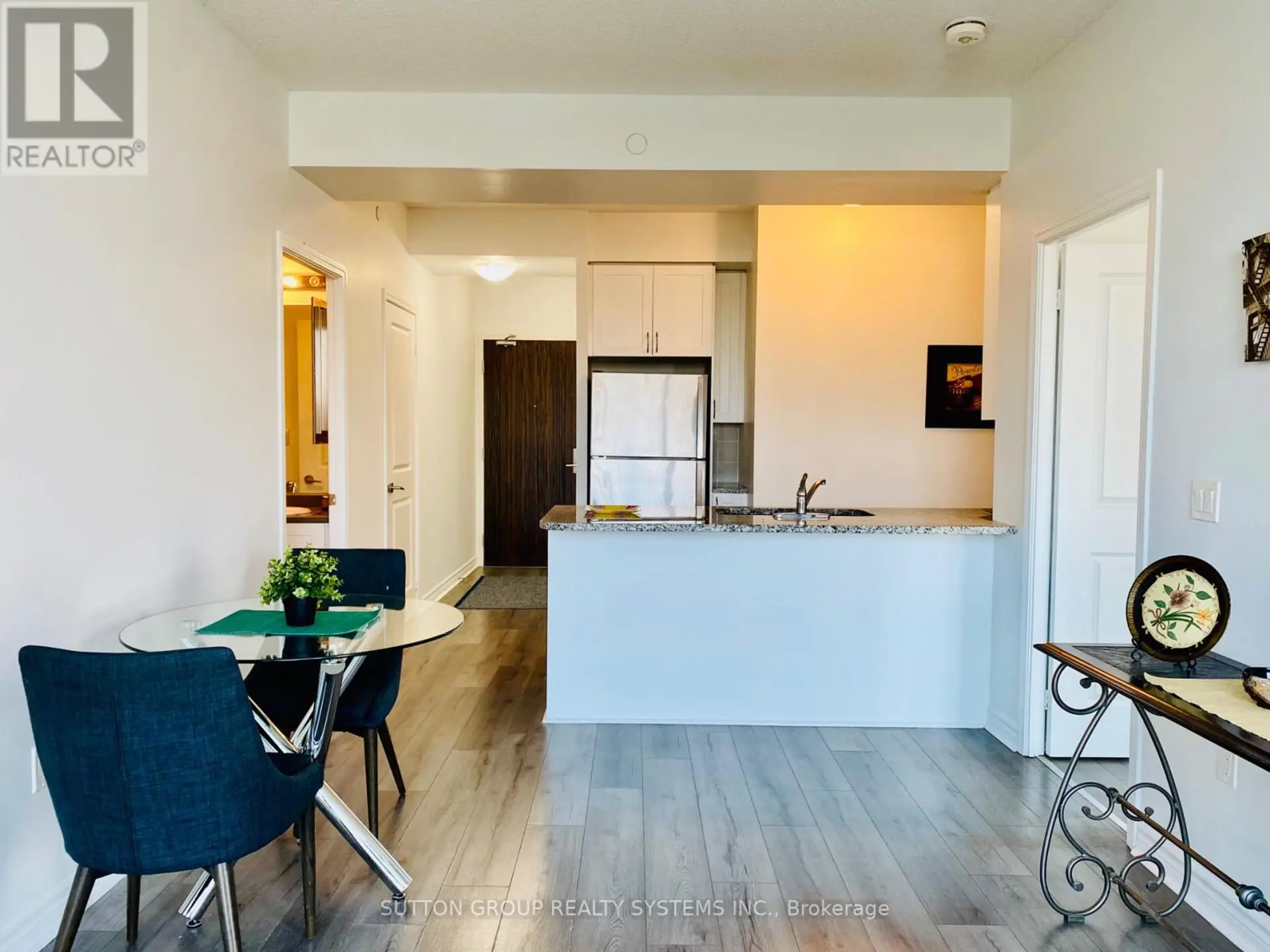 #301 349 RATHBURN ROAD W - Image 4