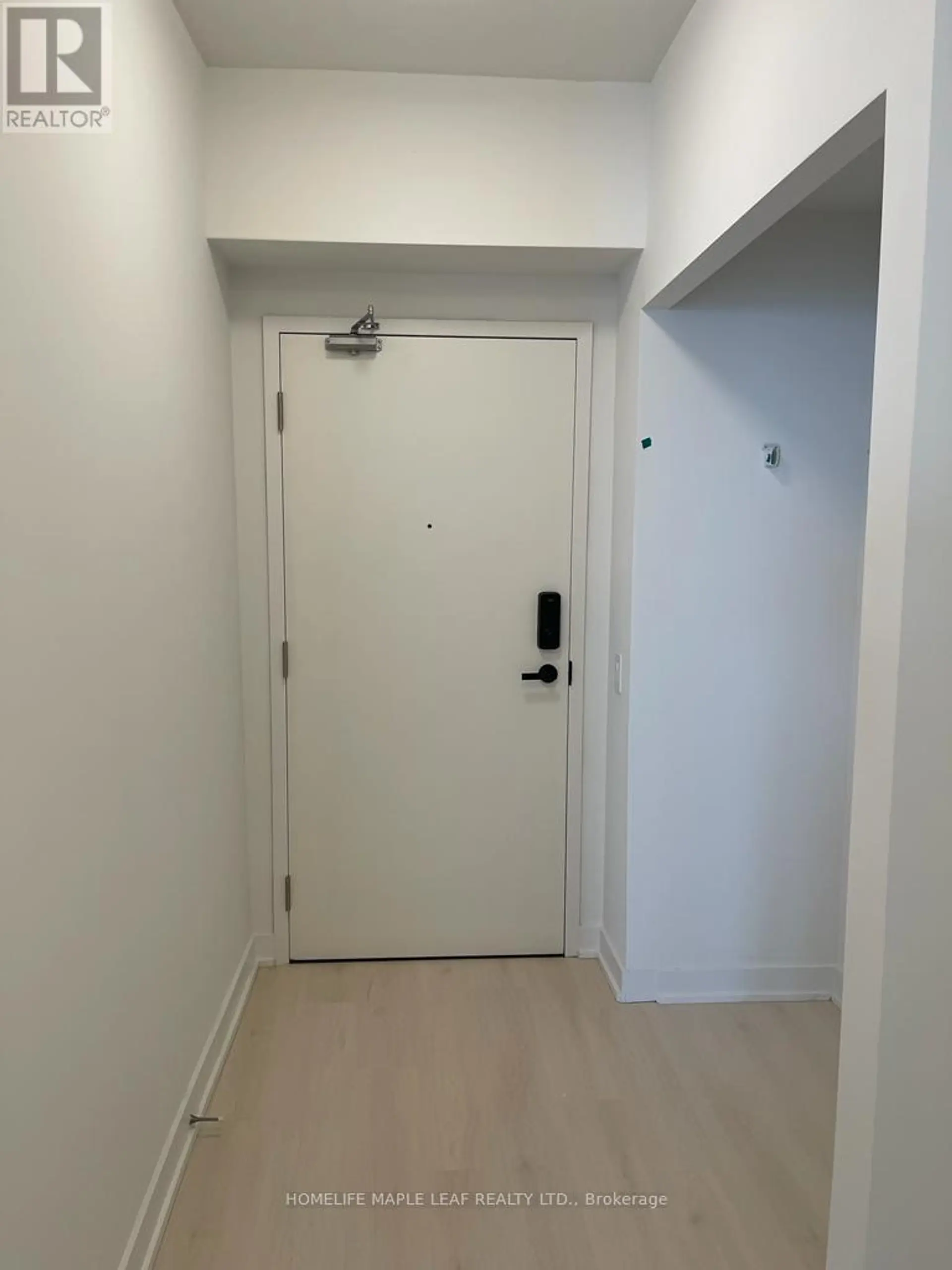 #3902 3900 CONFEDERATION PARKWAY - Image 2
