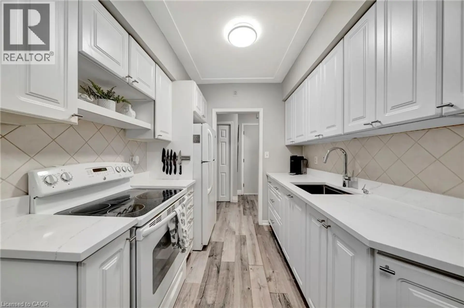 #307 11 WOODMAN DRIVE S - Image 3