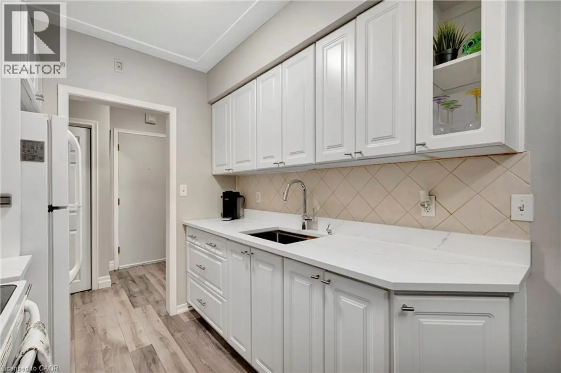 #307 11 WOODMAN DRIVE S - Image 13