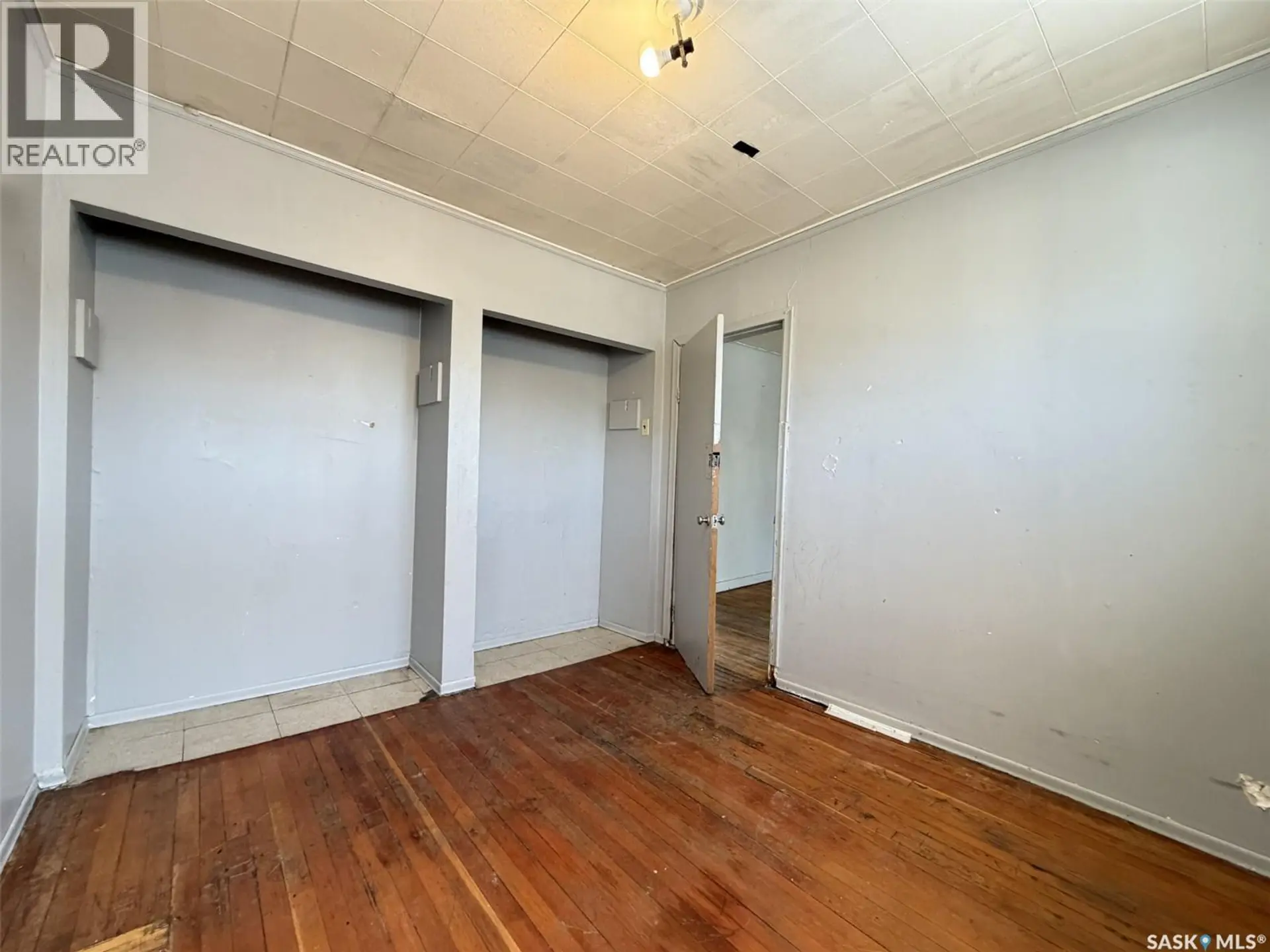 1037 Broder STREET - Image 6