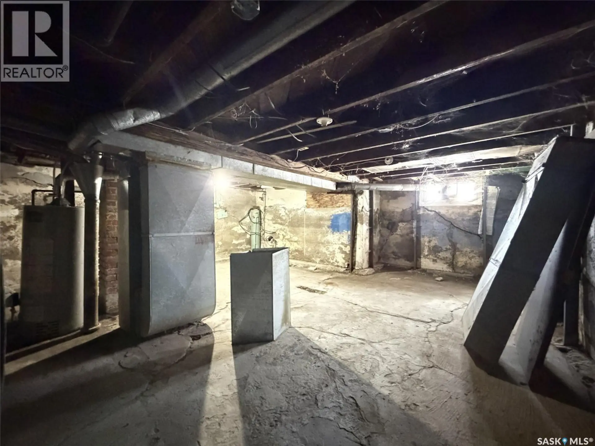 1037 Broder STREET - Image 15