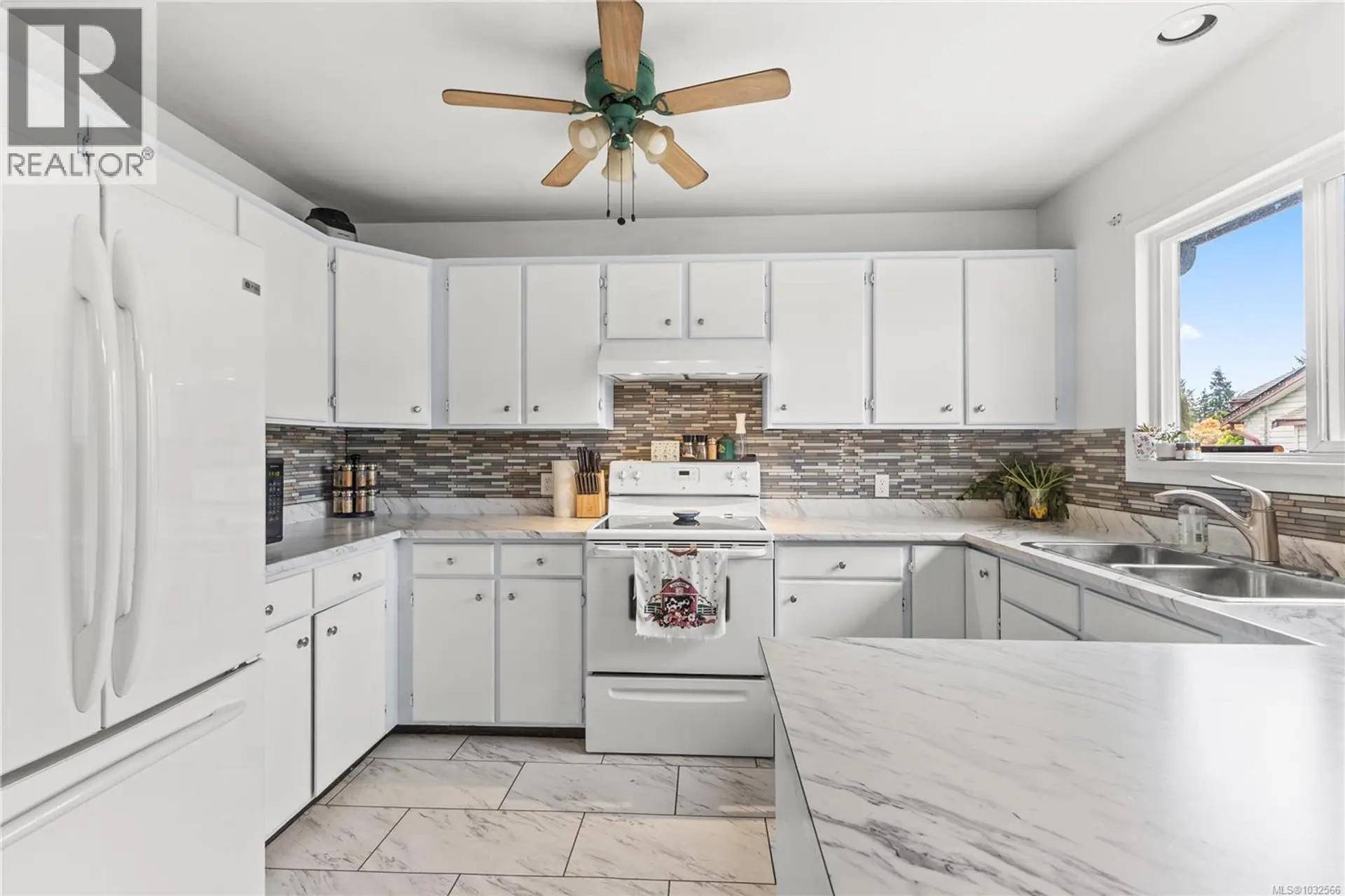 Property at 2505 Alder St S, Campbell River, BC