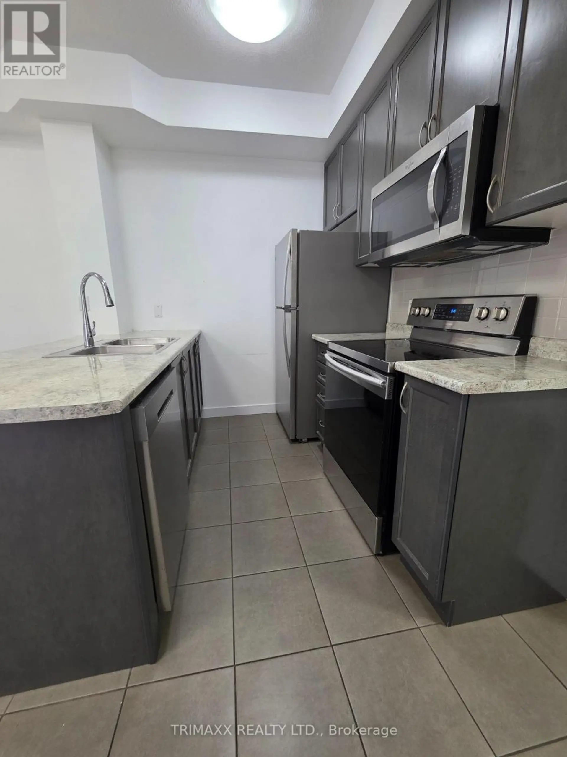 #202 2486 OLD BRONTE ROAD NE - Image 10