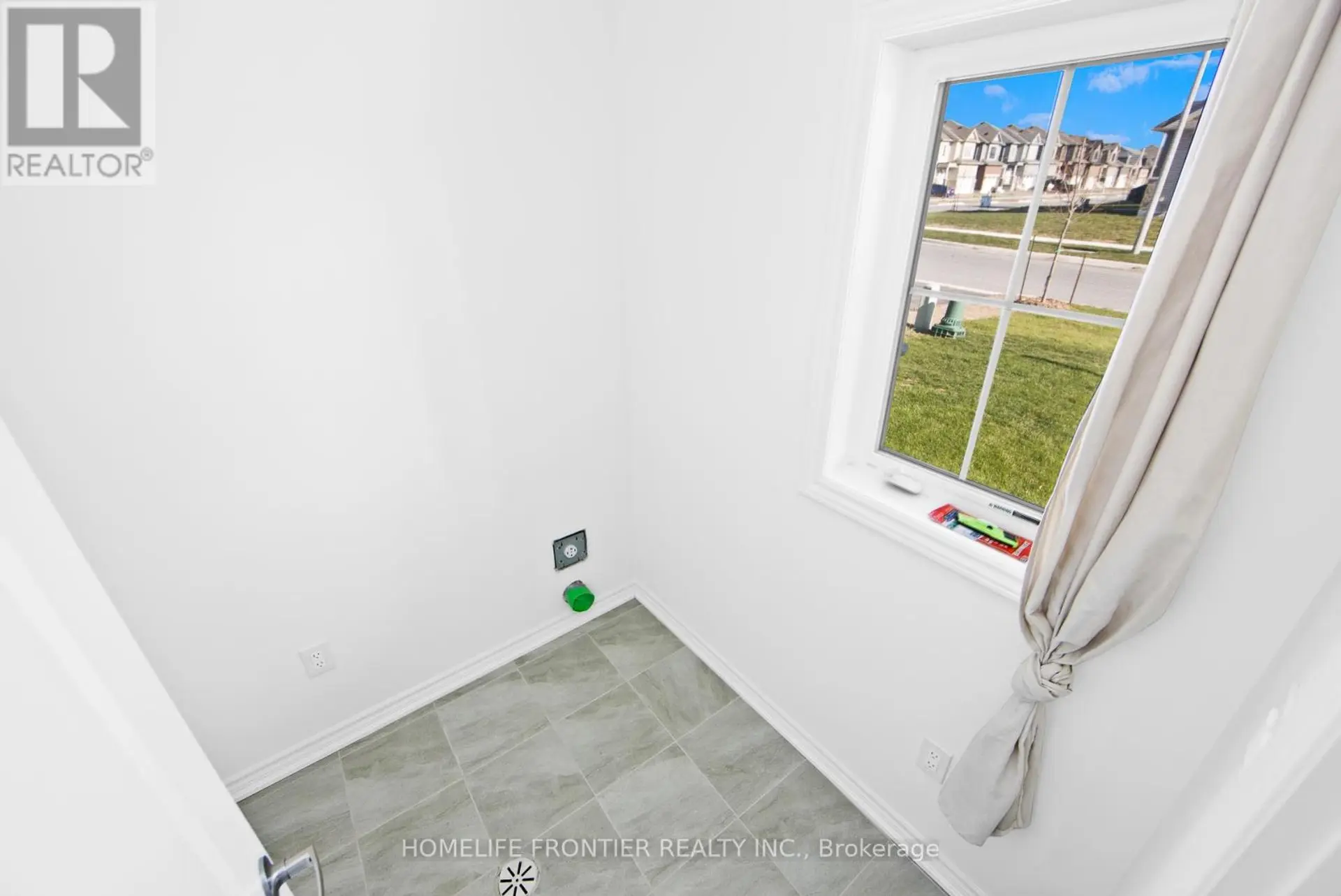 11 SPRUCESIDE DRIVE - Image 15