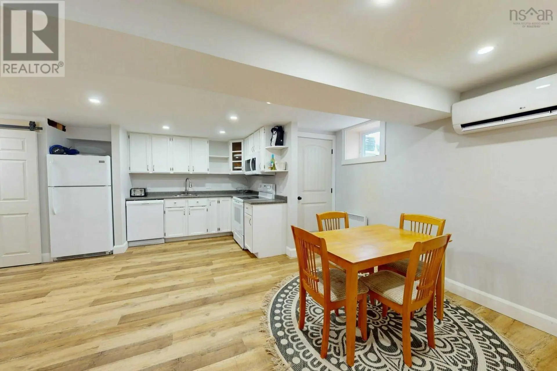 4861 dunmore Road - Image 13