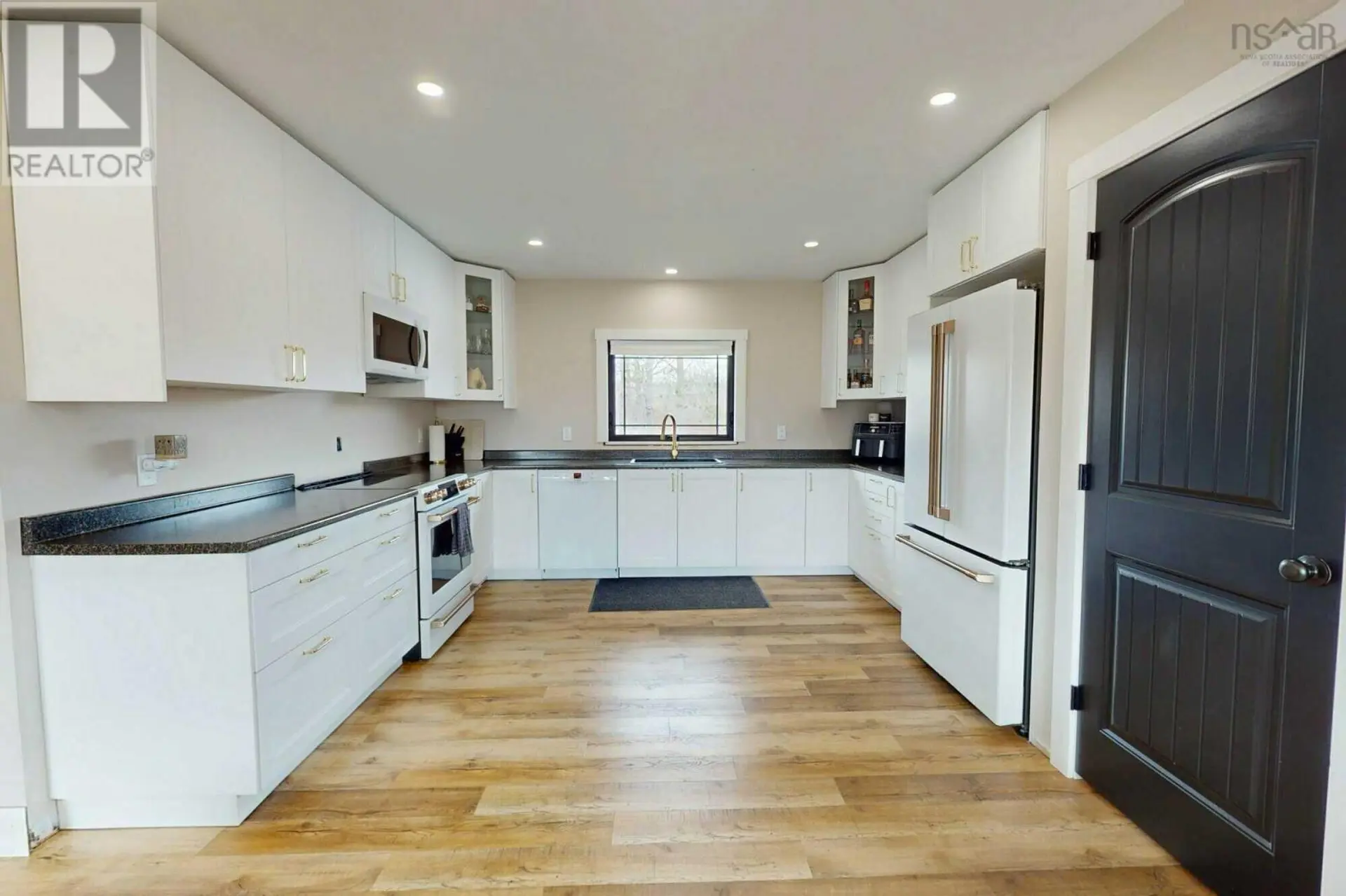 4861 dunmore Road - Image 4